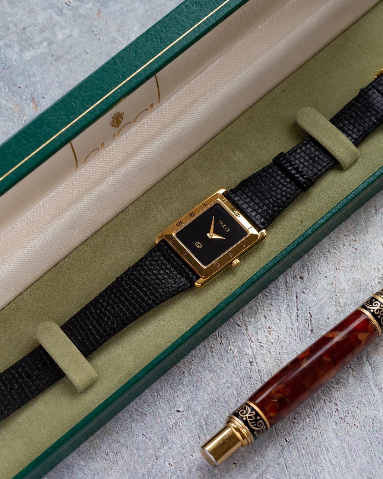 Vintage Watch GUCCI Tank Unisex Wrist Watch - VintageDuMarko