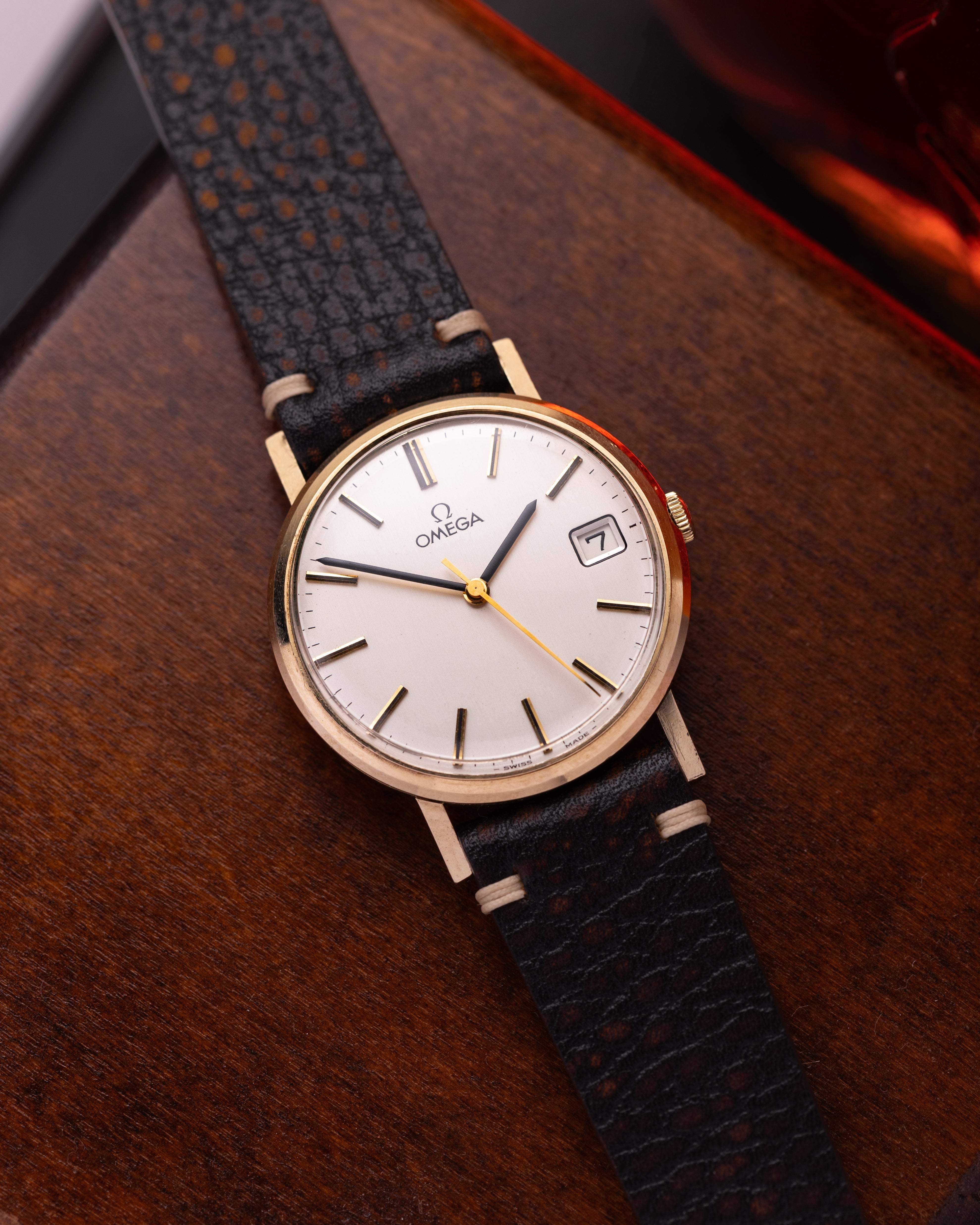 Vintage watch Omega Solid Gold, Art Deco from 1970s - VintageDuMarko