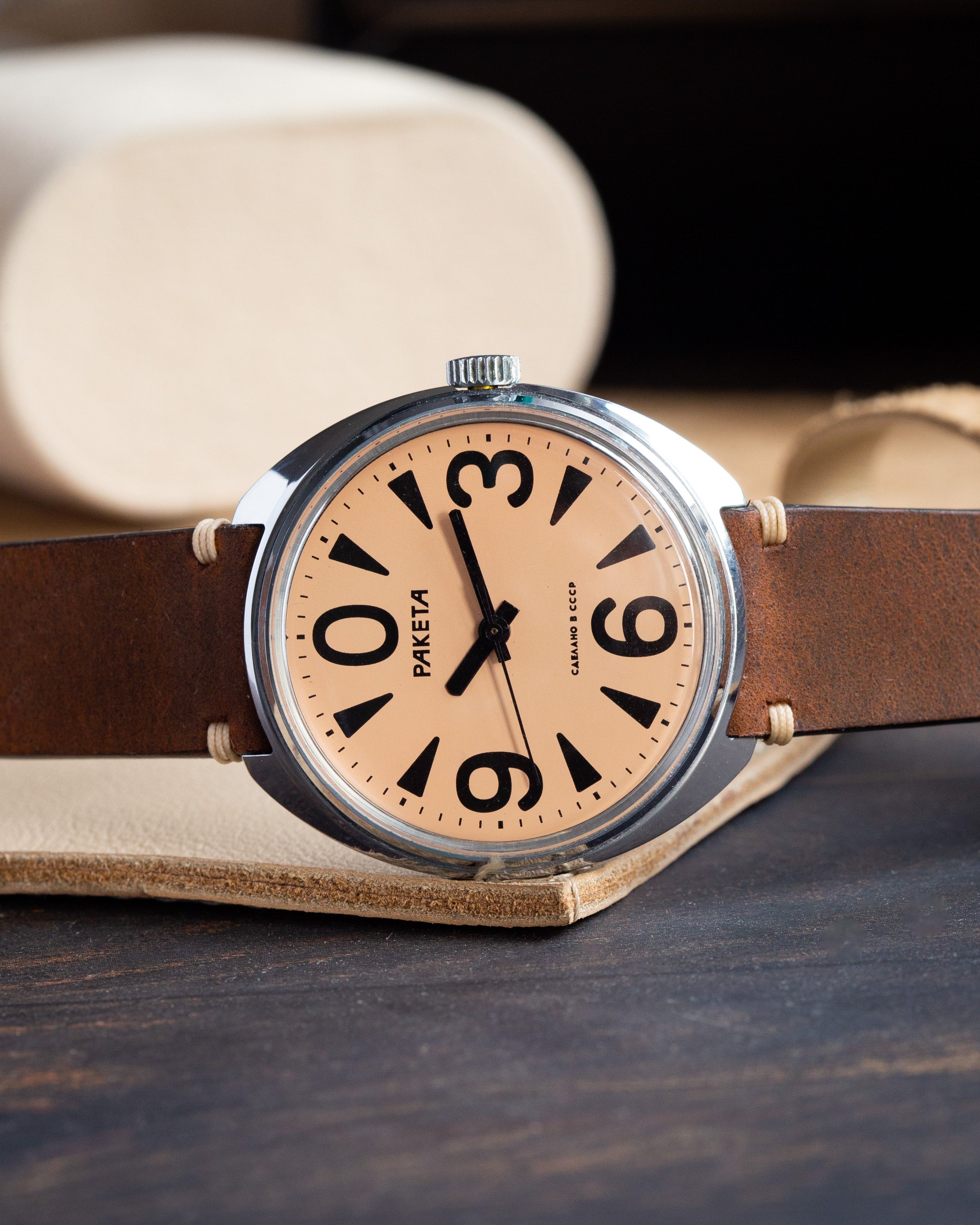 Vintage Watch «Raketa Big Zero Salmon Dial Cal.2609» - Soviet Men's Wrist Watch - VintageDuMarko