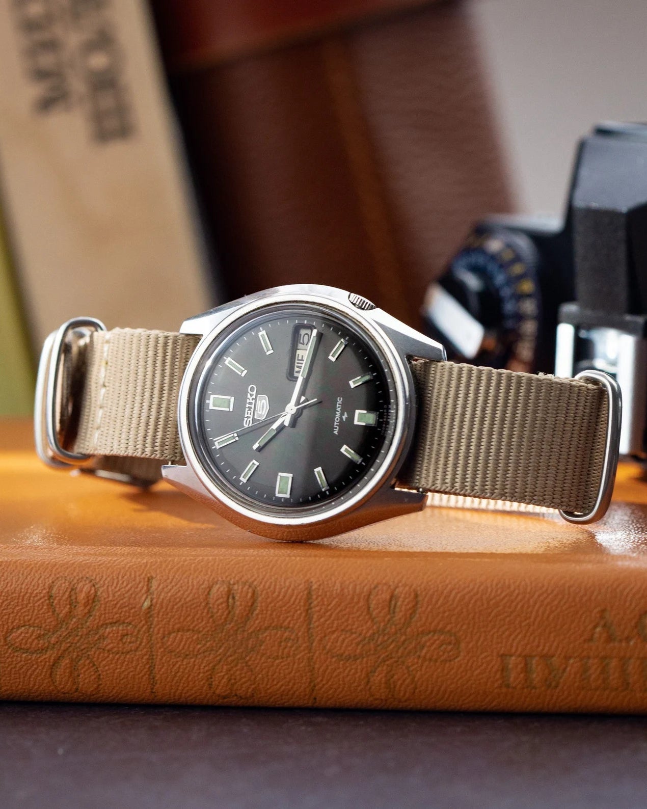 Vintage Watch "Seiko 5", Automatic Japan Watch in Great Condition - VintageDuMarko