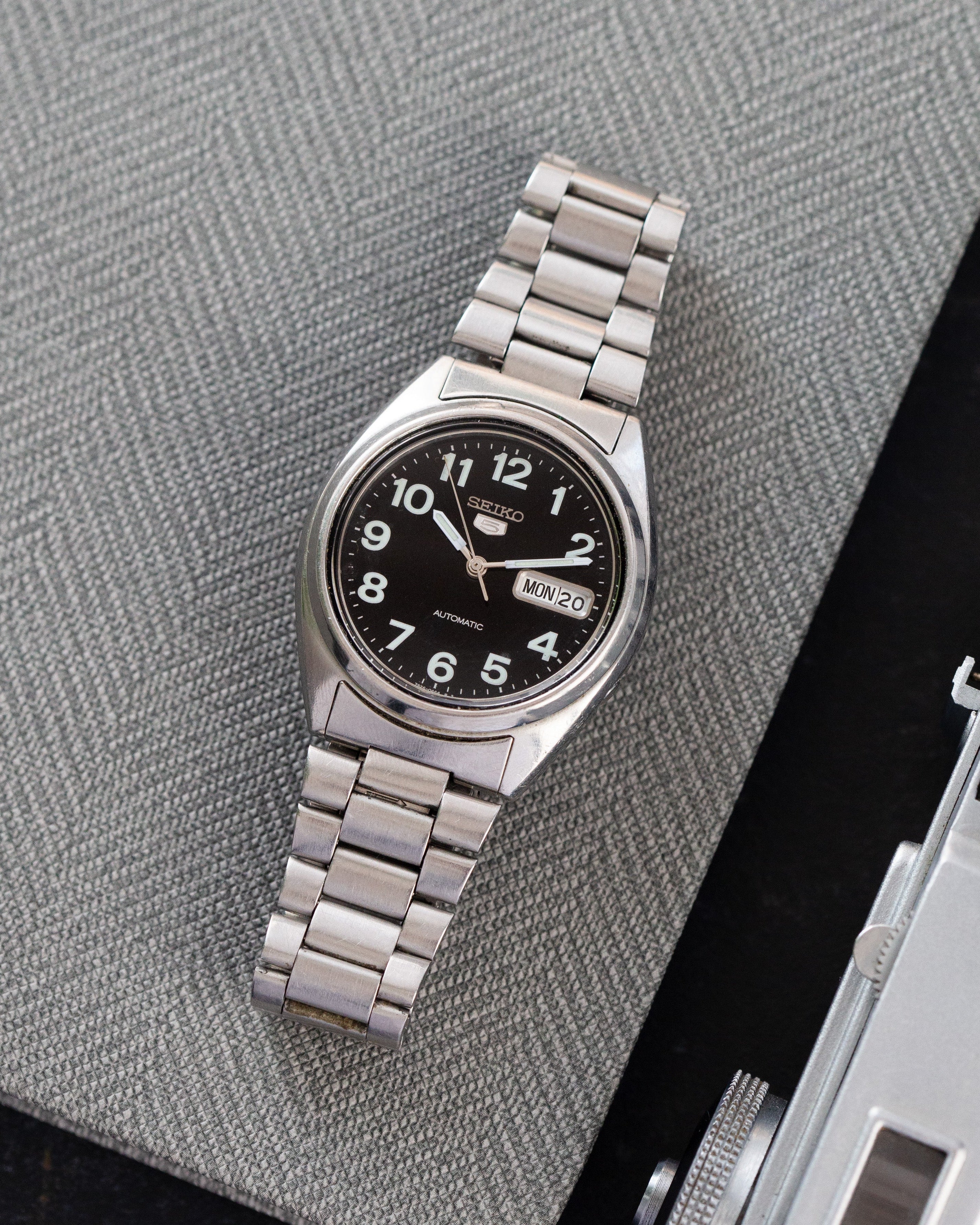 Vintage Watch "Seiko 5", Mens Automatic Japan Watch - VintageDuMarko