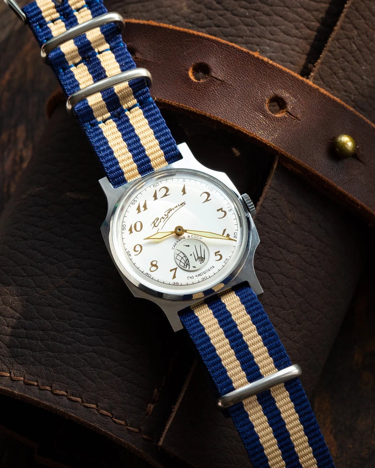 Vintage Watch «Sputnik» - Space Theme Sputnik Watch - VintageDuMarko