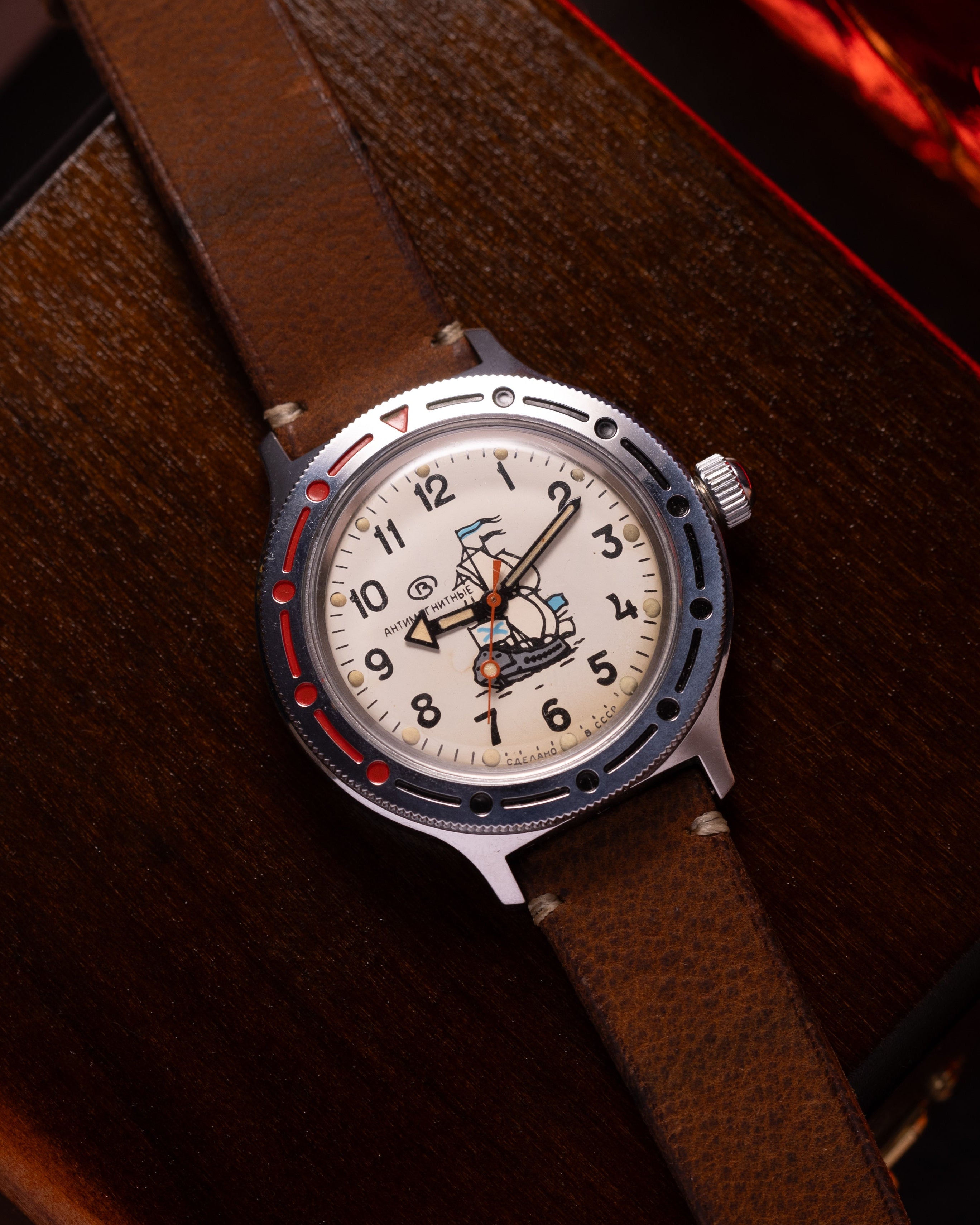 Vintage "Wostok (Vostok) Amphibian" Watch, Rare Military Divers Mechanical watch - VintageDuMarko