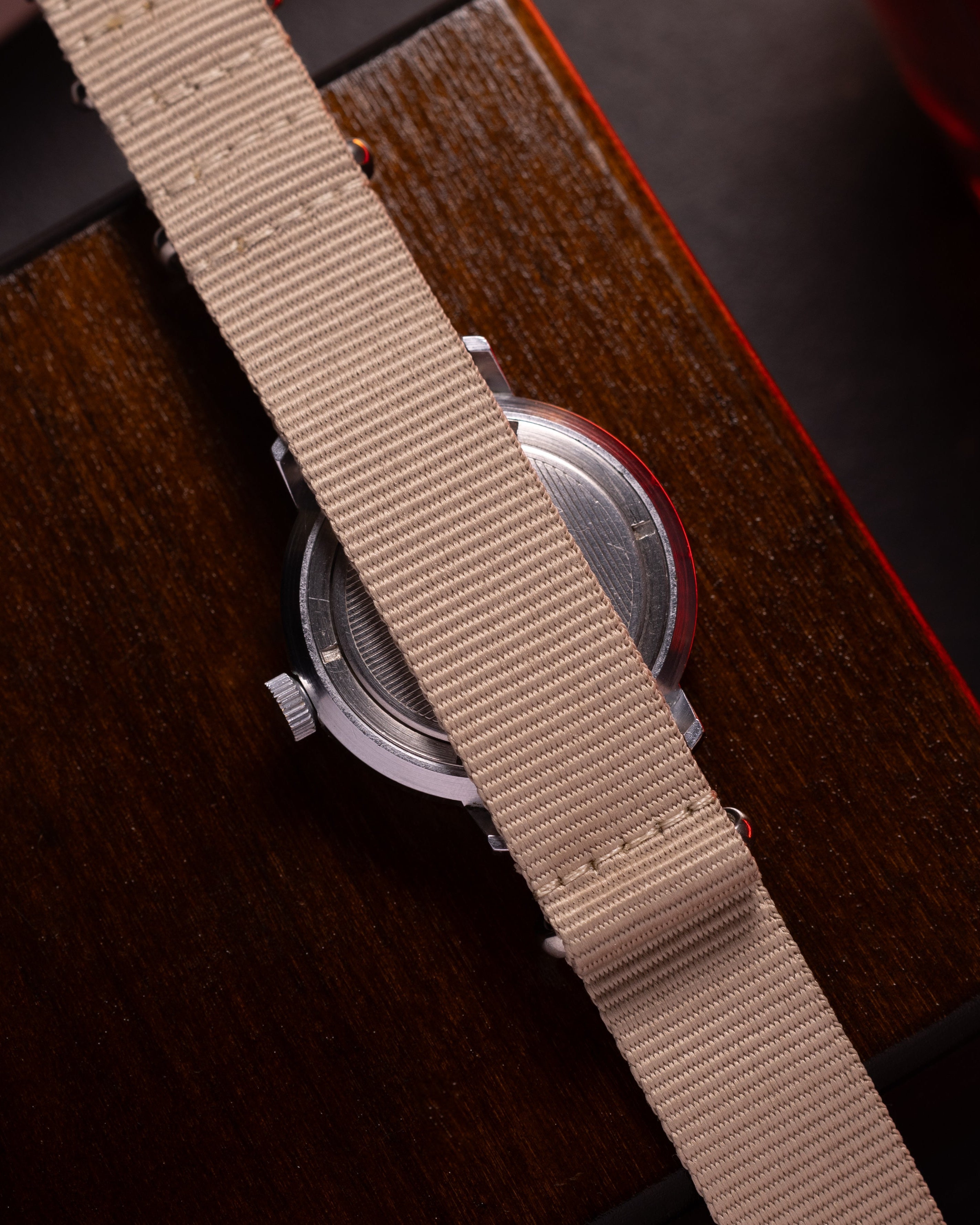 Vintage "Wostok (Vostok)" Mens Rare Mechanical Military Old Watch - VintageDuMarko