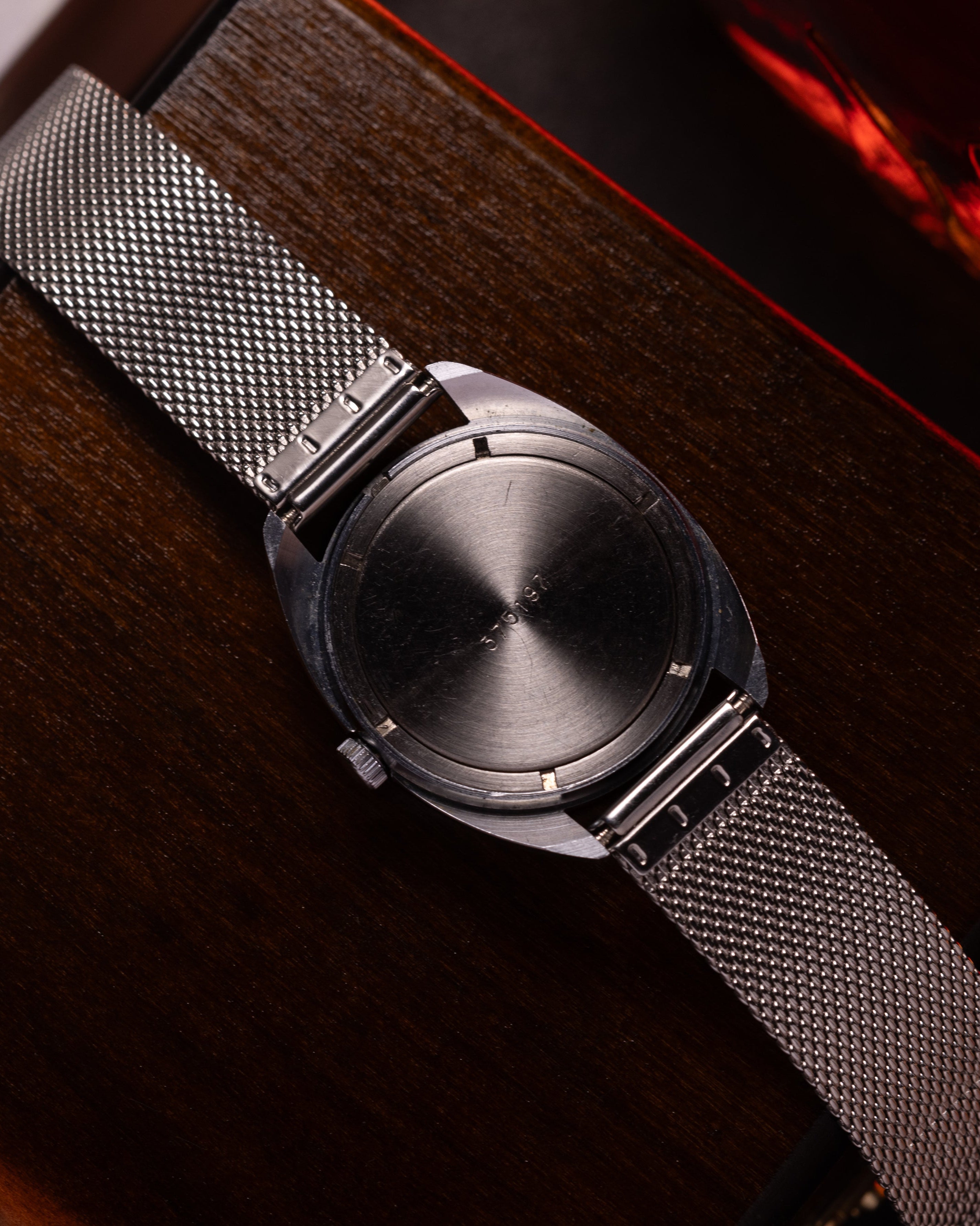 Vintage "Wostok (Vostok)" Mens Watch, Milanese Steel Strap - VintageDuMarko