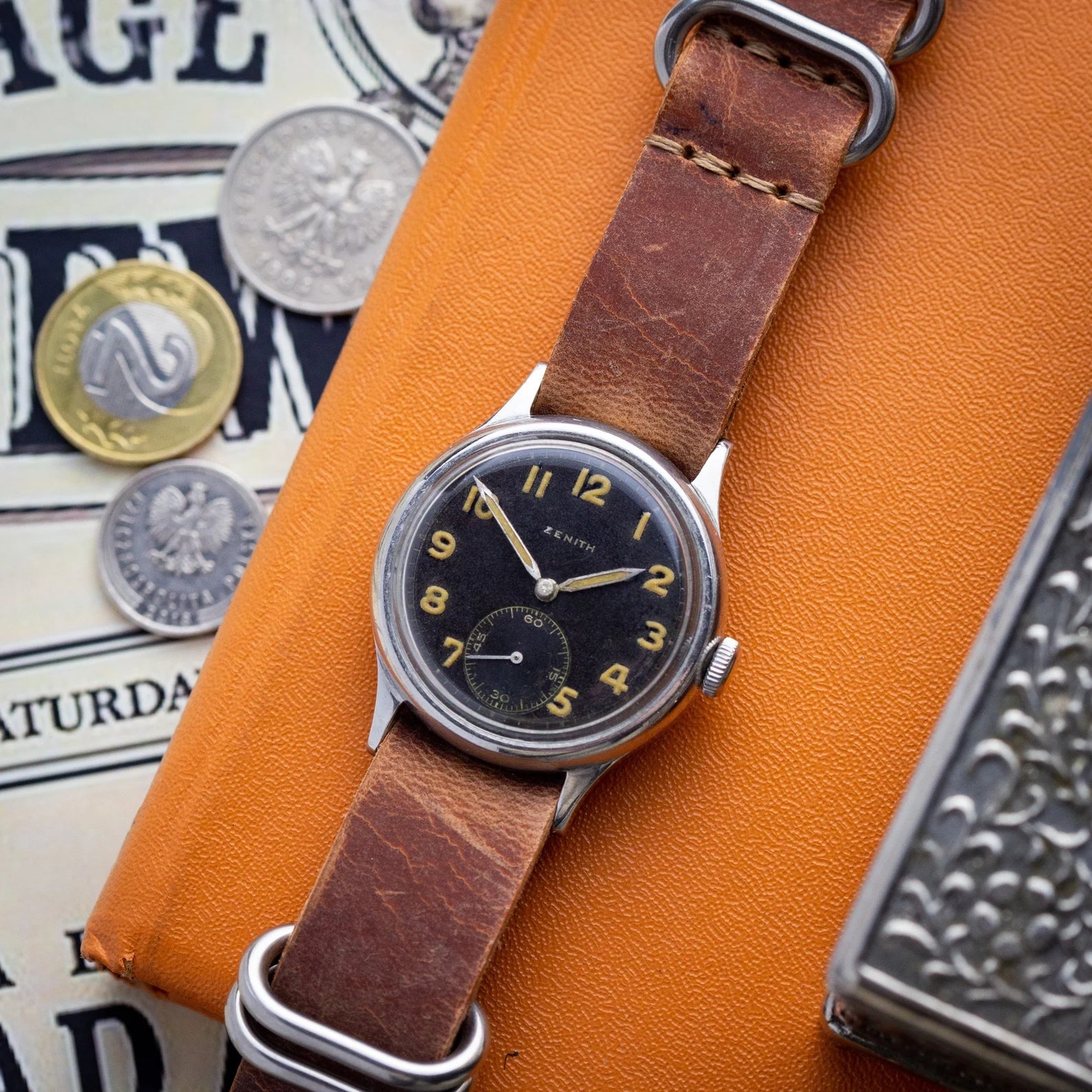 Vintage "Zenith DH" Military WW2 Watch, Swiss Made - VintageDuMarko