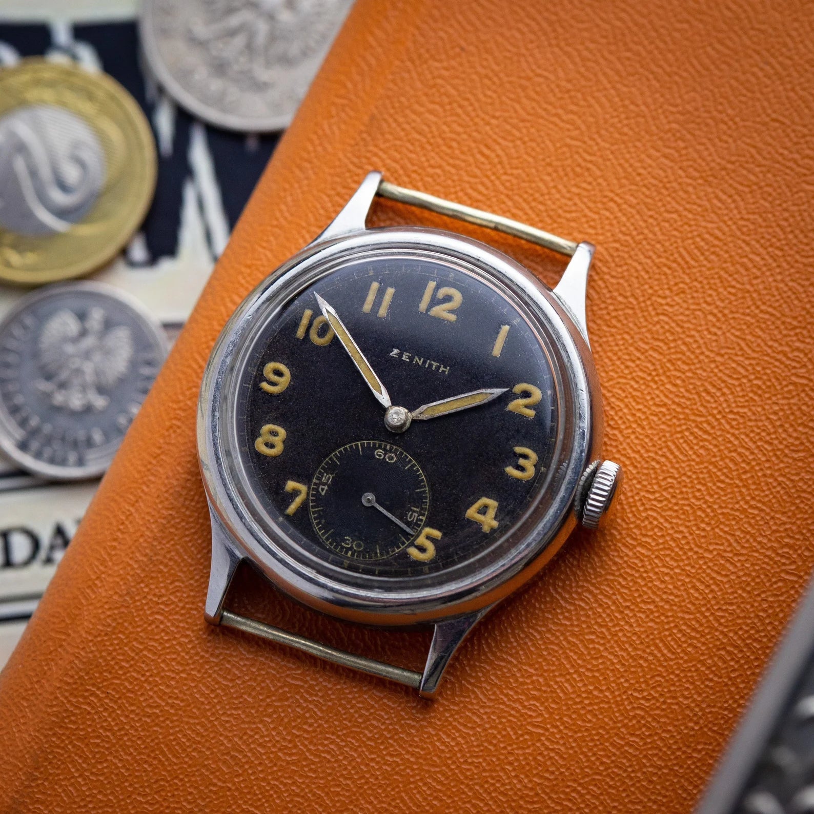 Vintage "Zenith DH" Military WW2 Watch, Swiss Made - VintageDuMarko