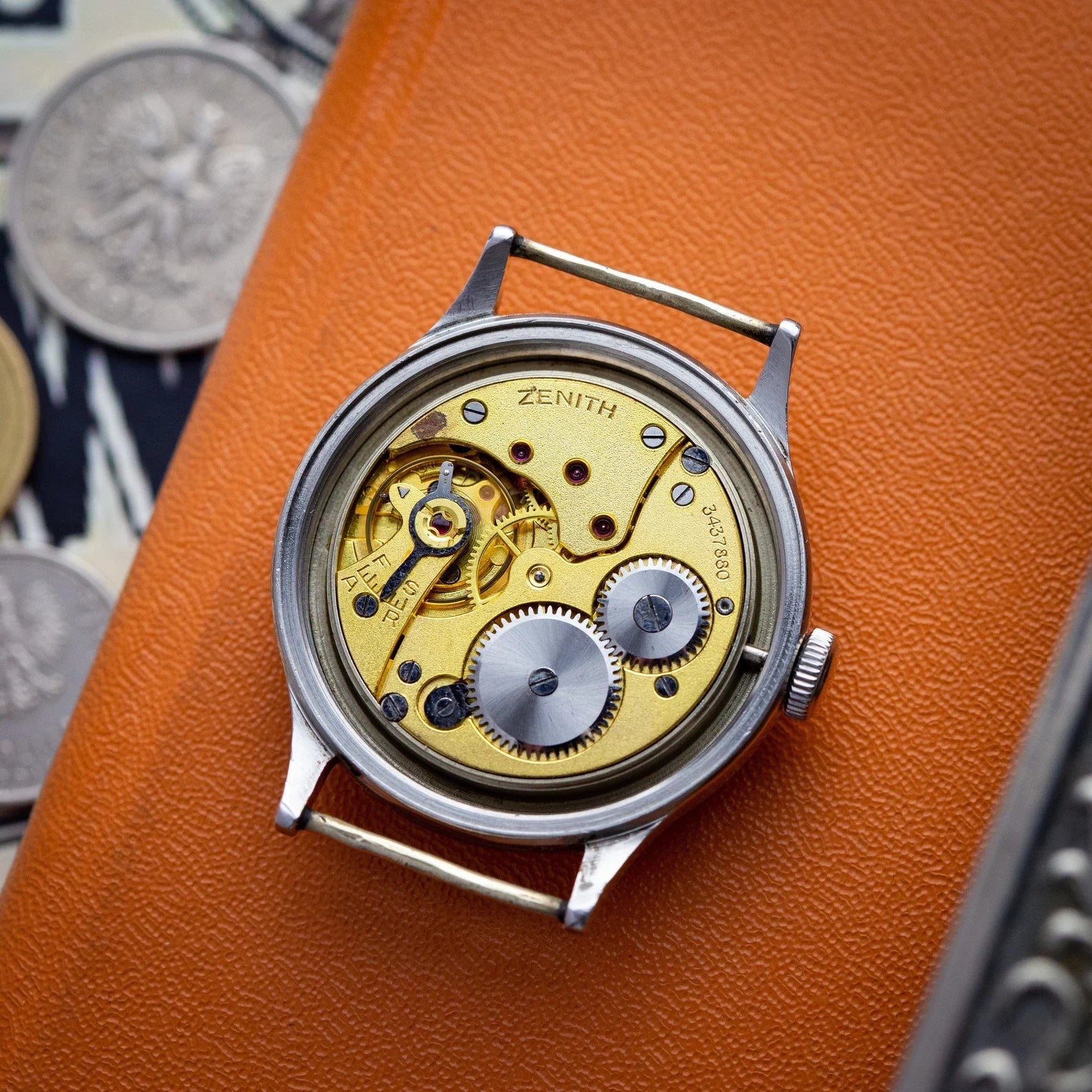 Vintage "Zenith DH" Military WW2 Watch, Swiss Made - VintageDuMarko