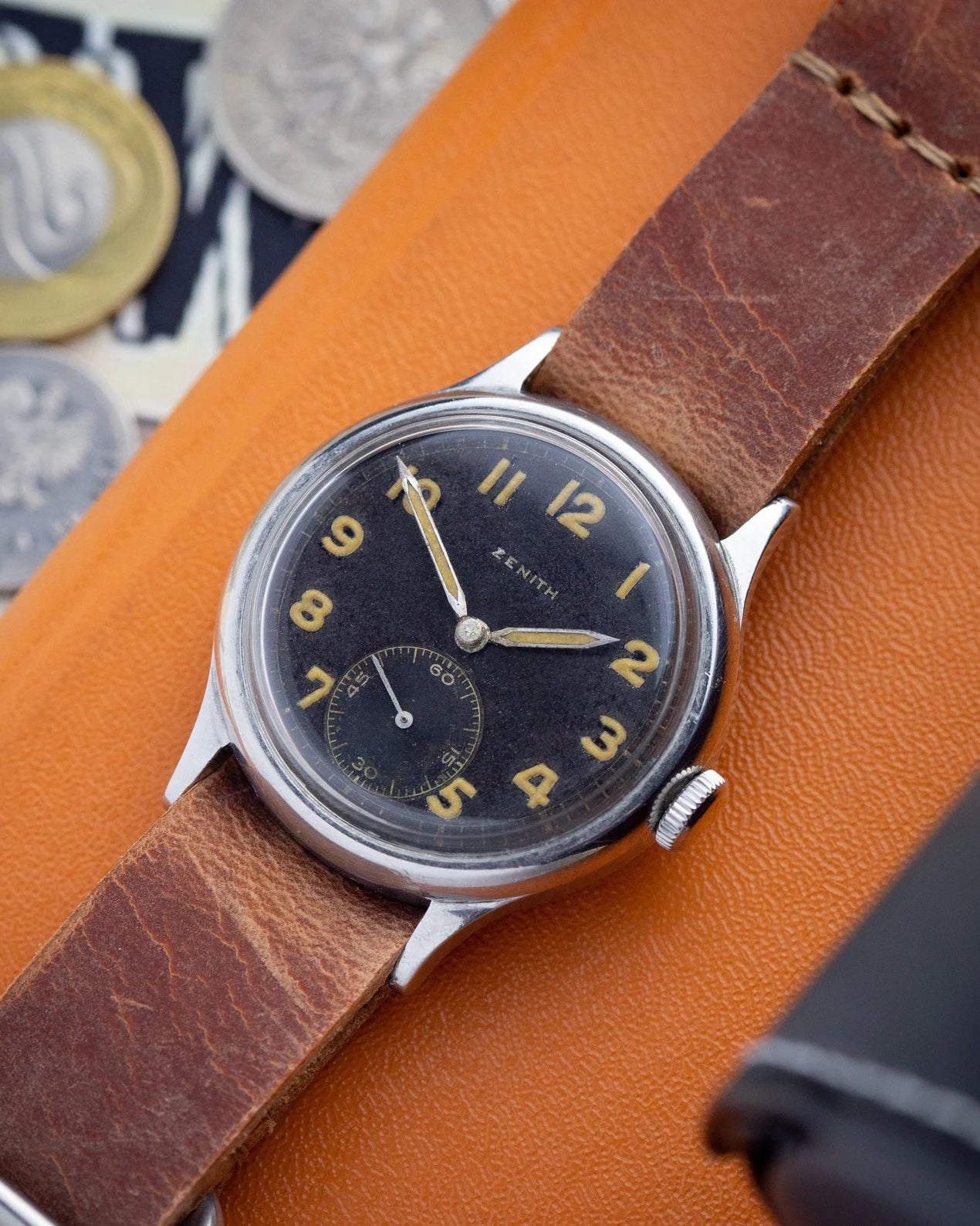 Vintage "Zenith DH" Military WW2 Watch, Swiss Made - VintageDuMarko