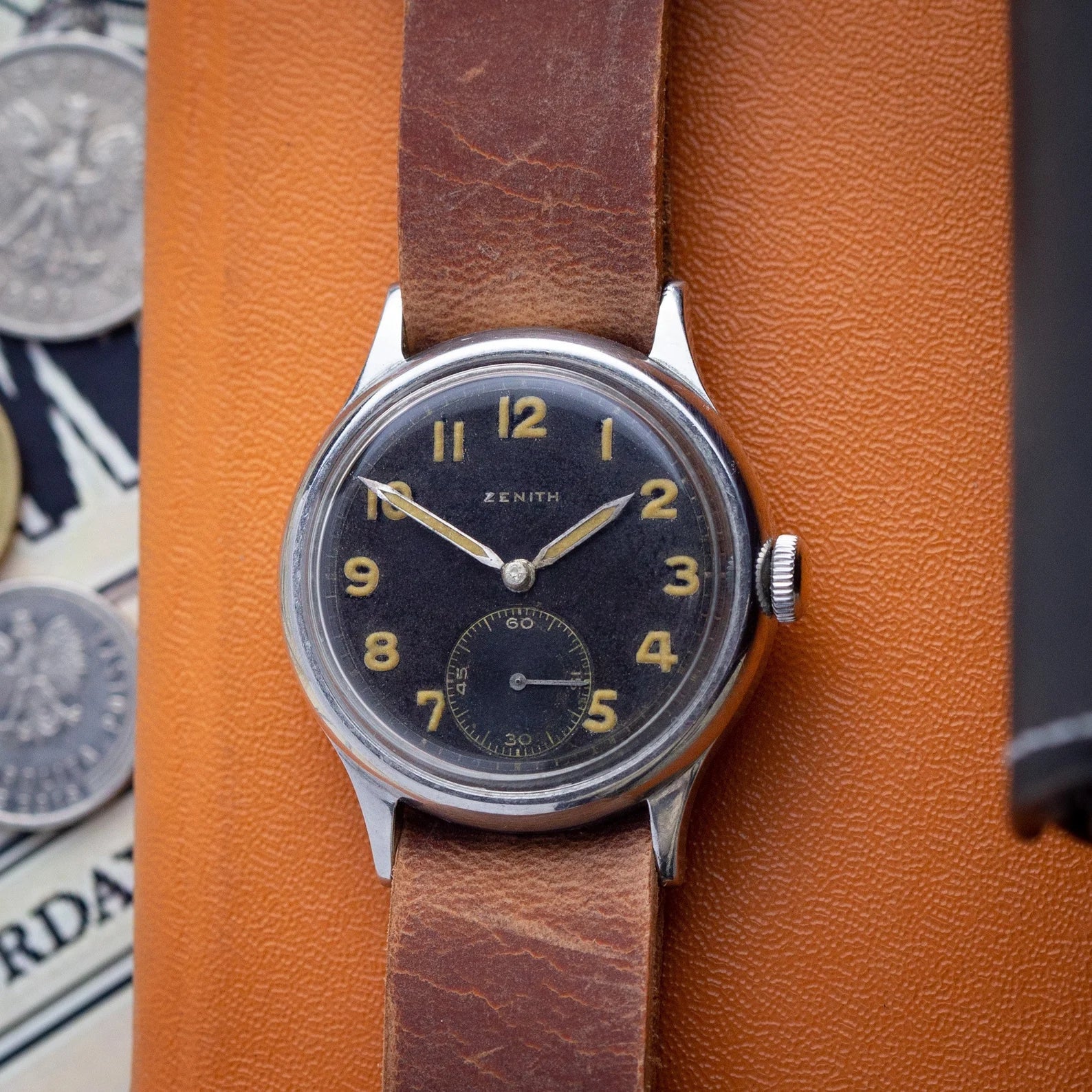 Vintage "Zenith DH" Military WW2 Watch, Swiss Made - VintageDuMarko