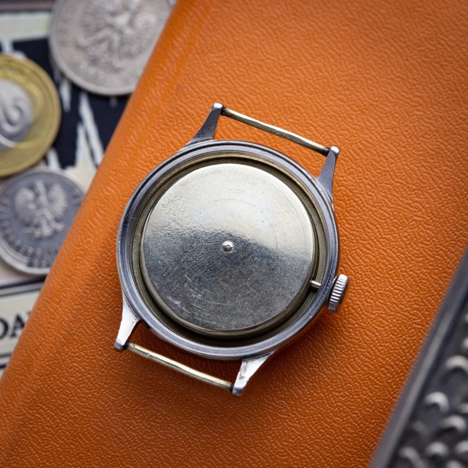 Vintage "Zenith DH" Military WW2 Watch, Swiss Made - VintageDuMarko