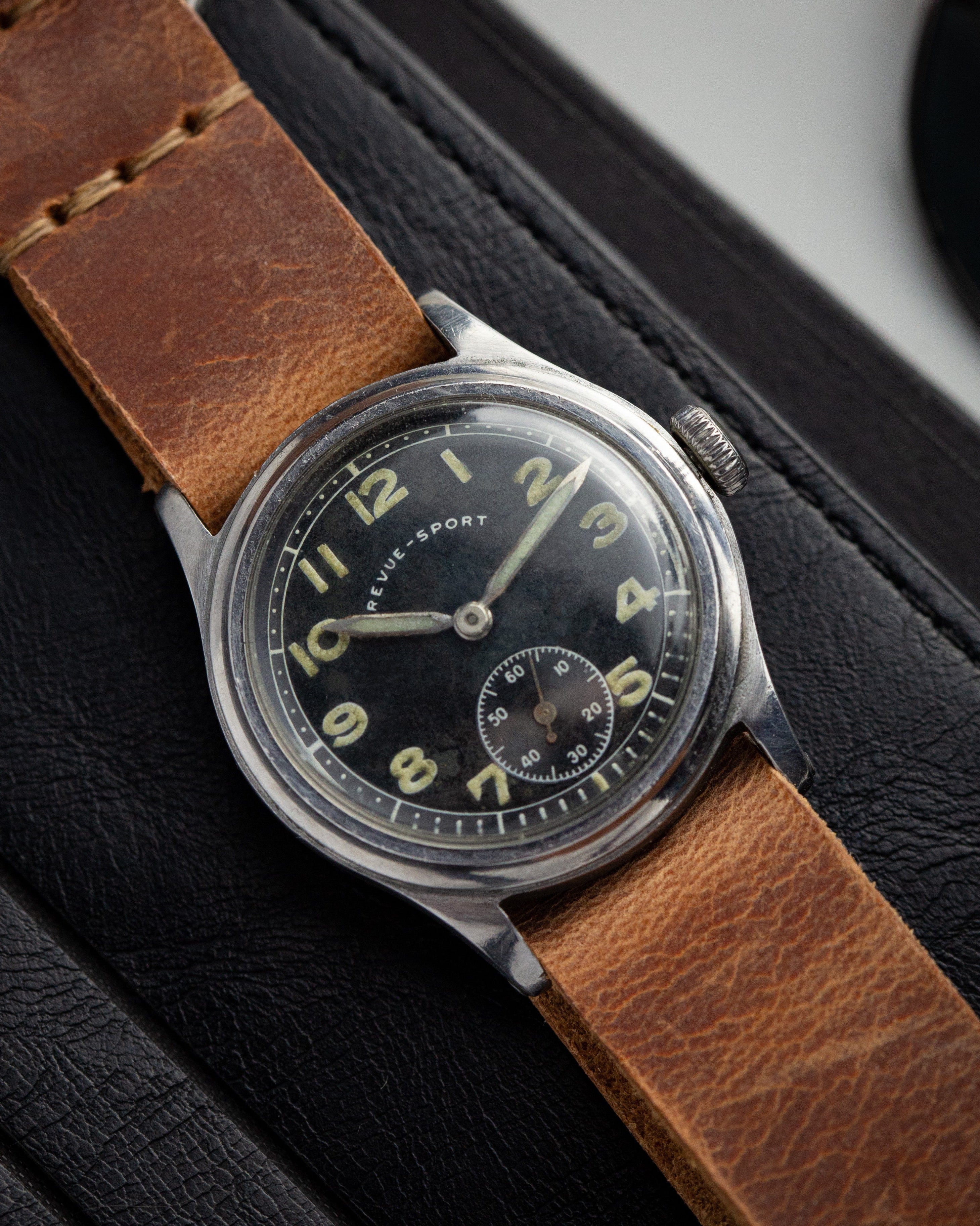 Watch «Revue-Sport» - Vintage WW2 Watch - VintageDuMarko