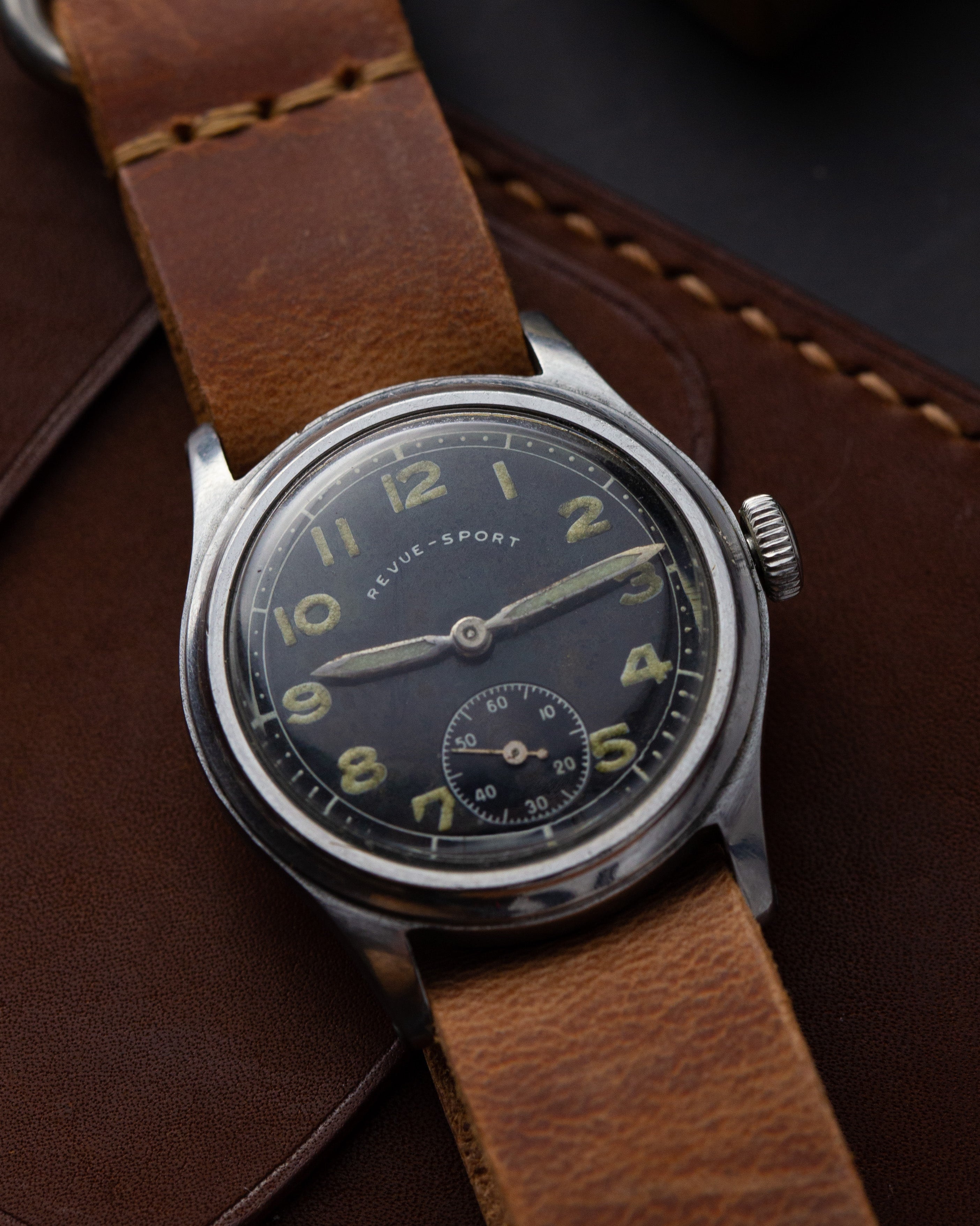 Watch «Revue-Sport» - Vintage WW2 Watch - VintageDuMarko