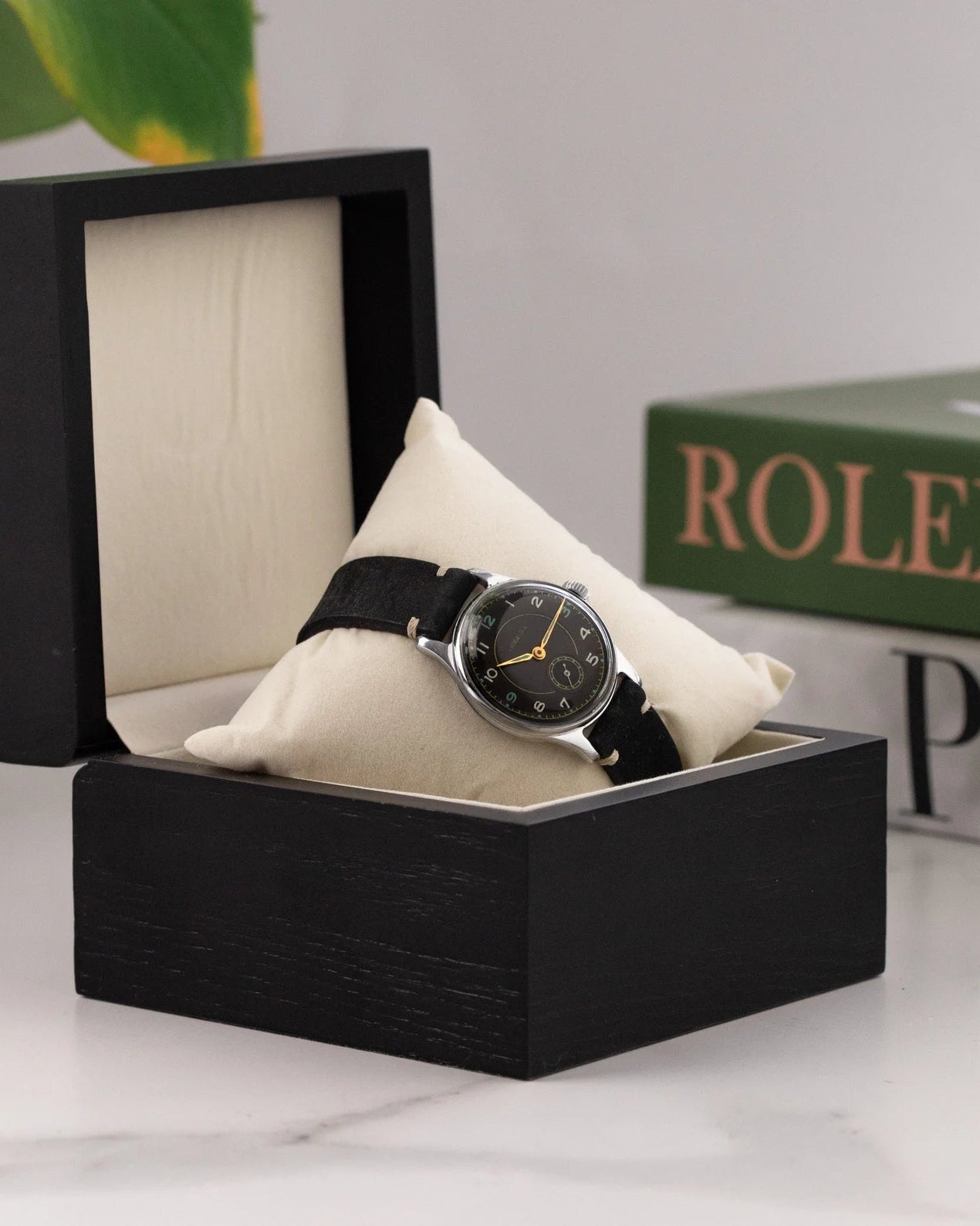 Wooden Black Watch Box for One Watch - VintageDuMarko