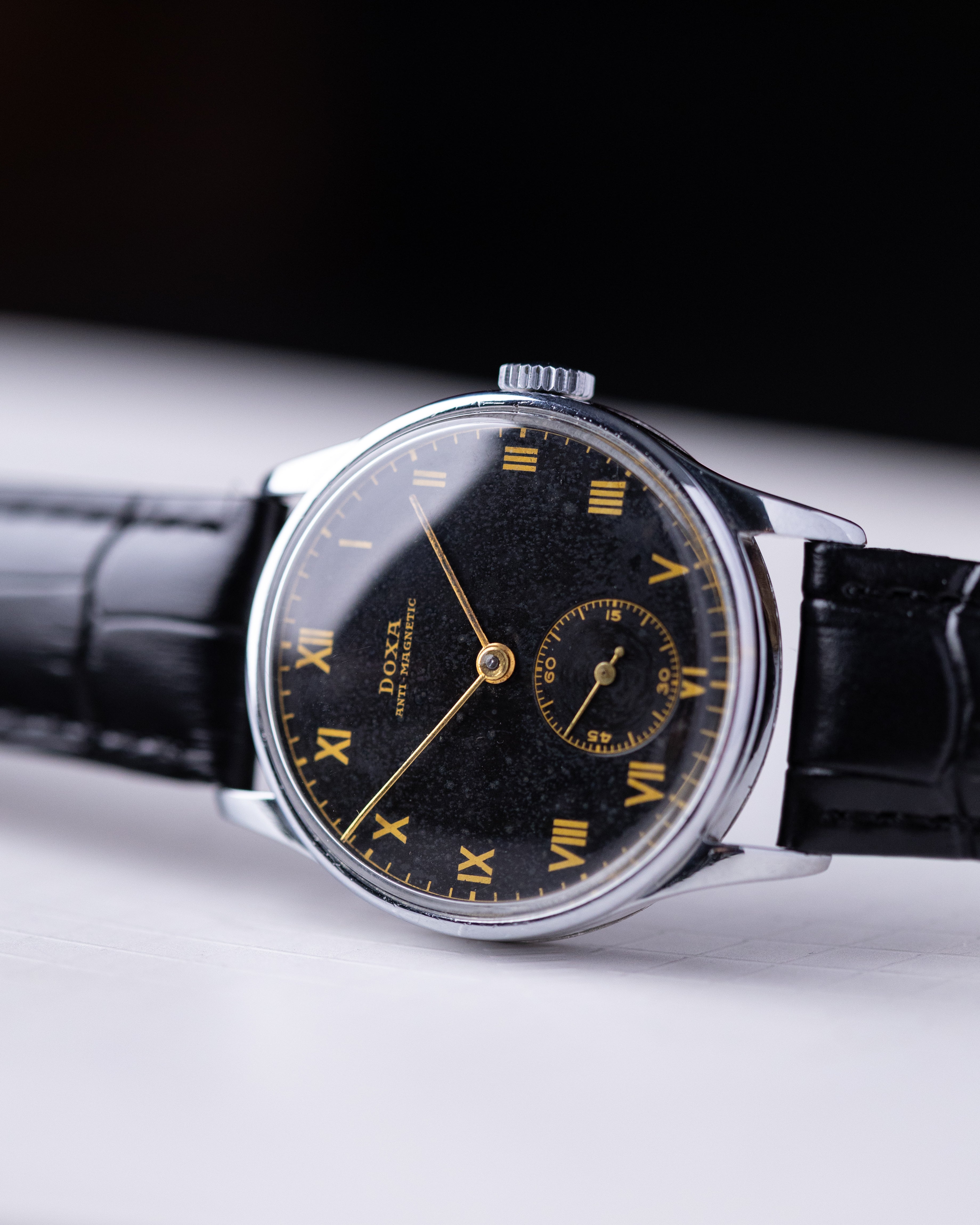 Doxa Calatrava, Vintage Swiss Watch, Cal. 12’’’1, Patinated Black Gilt Dial from 1940s - DuMarko