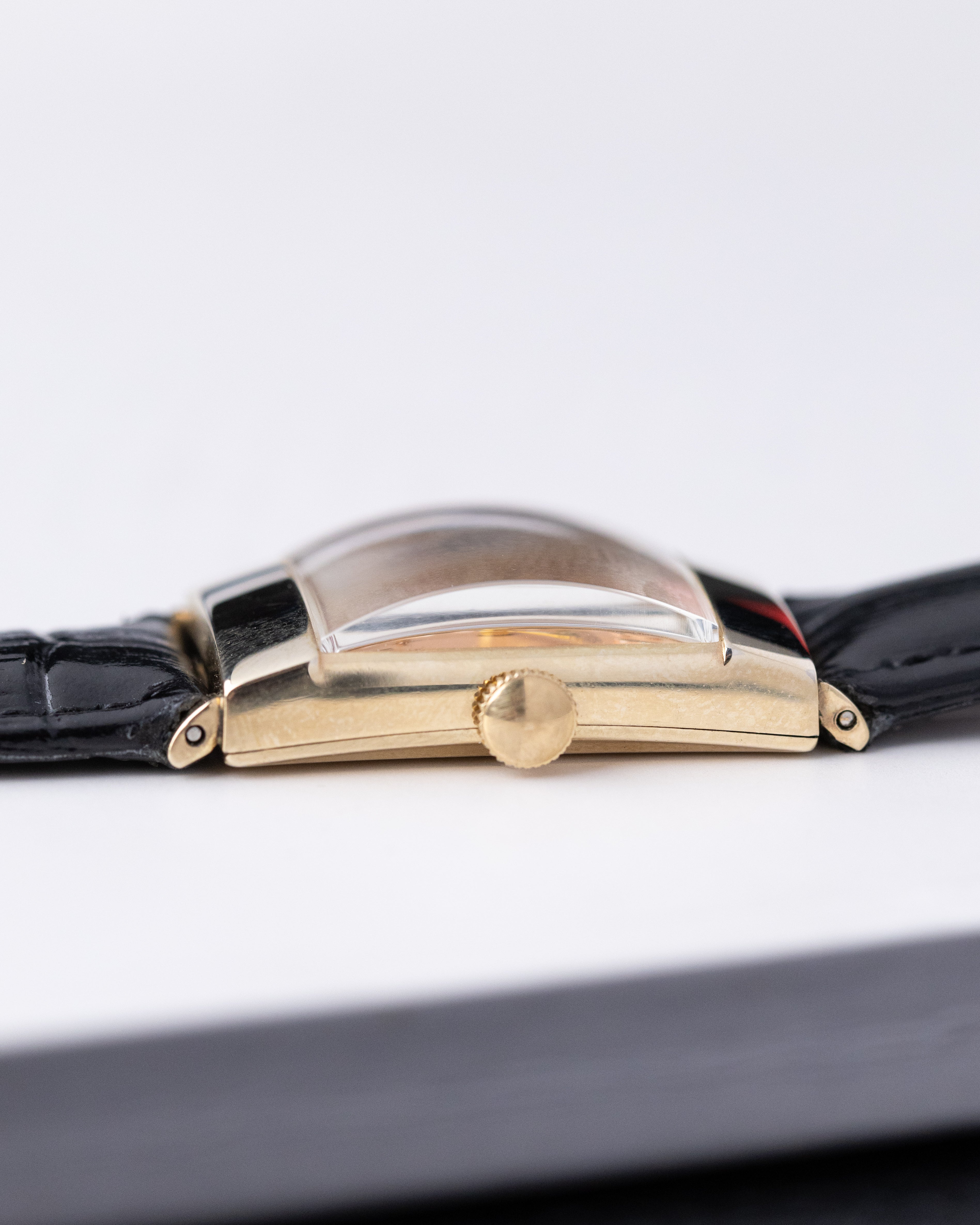 Longines Vintage Art Deco Tank, Rare Salmon Dial, 10K Gold - Filled Case, Cal. 9LT from 1953 - DuMarko