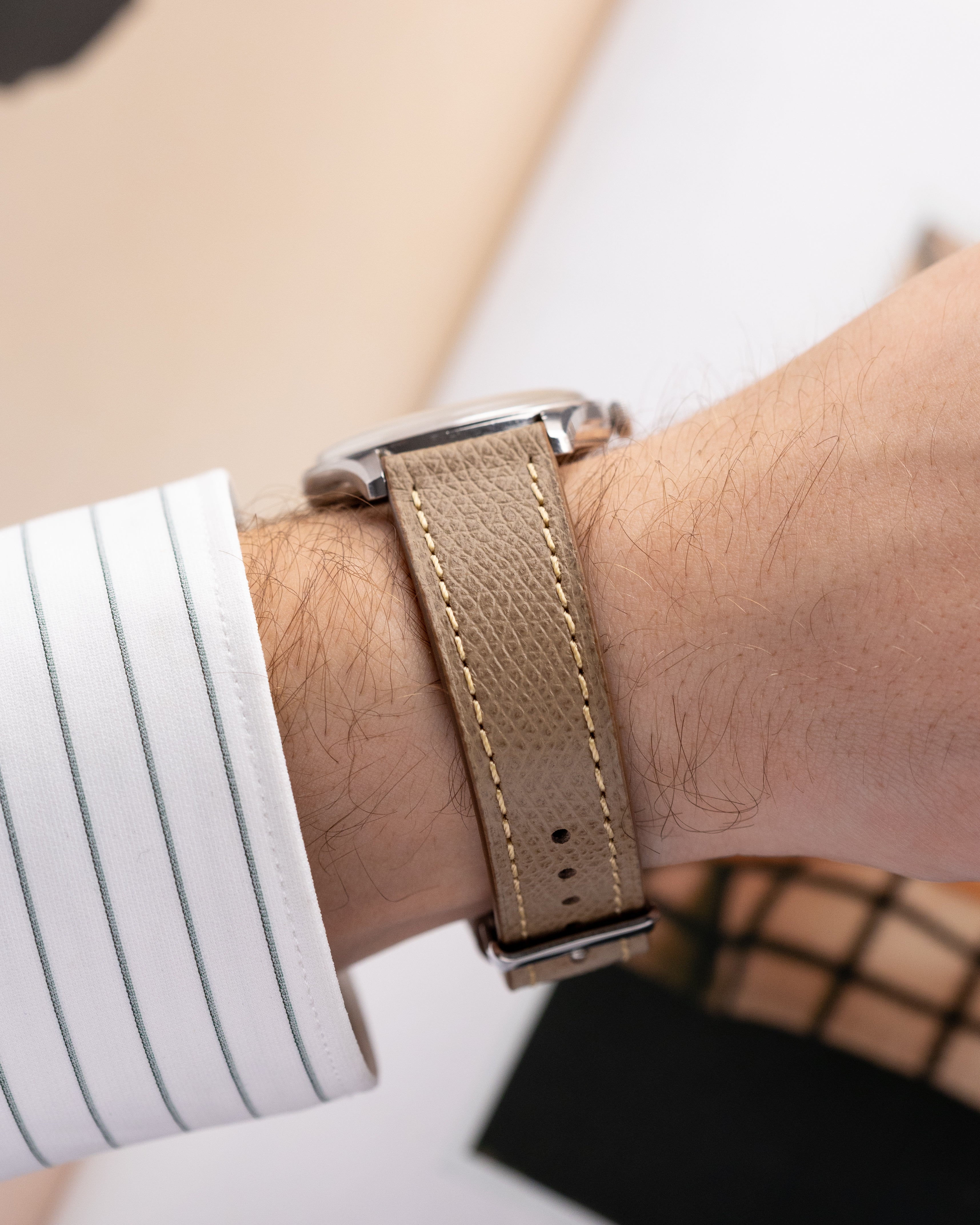 Longines Vintage Swiss Watch, Ref. 6995 - 1, Completely authentic from 1960's - DuMarko