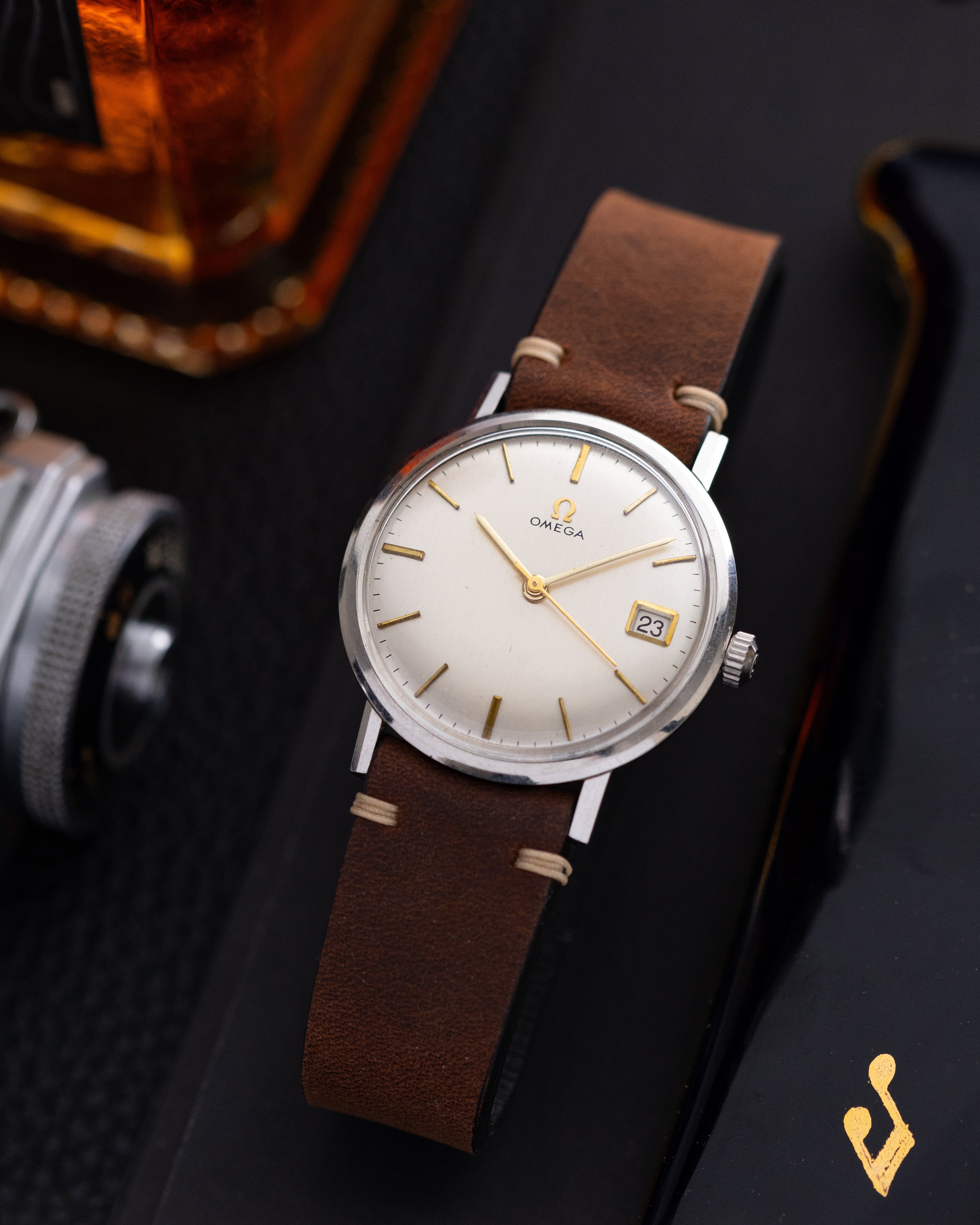 Vintage Omega Watch, Cream Dial, Date window, Cal. 610 from 1964