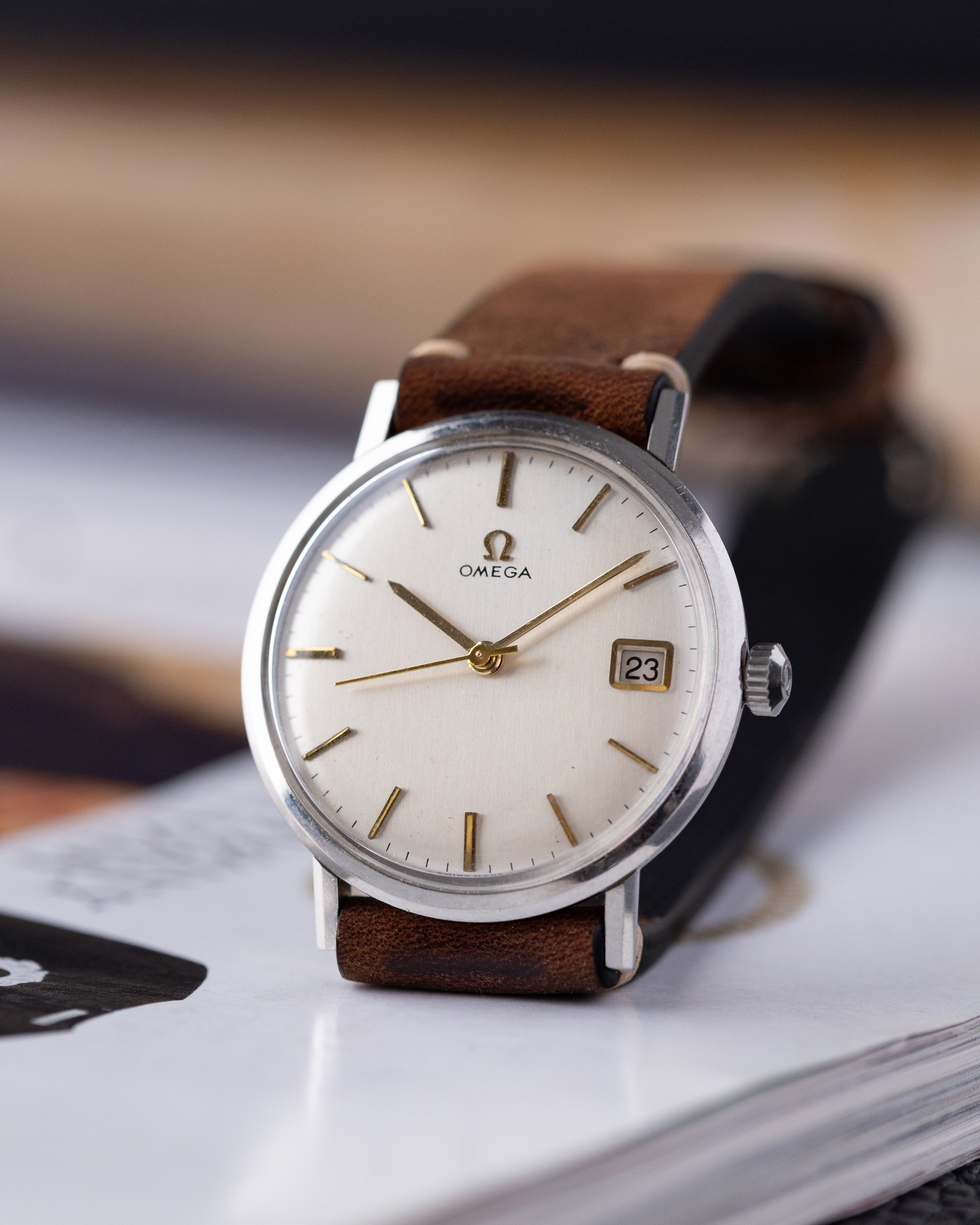 OMEGA VINTAGE ラウンドウォッチ Vintage Omega Watch, Cream Dial, Date window, Cal. 610 from 1964