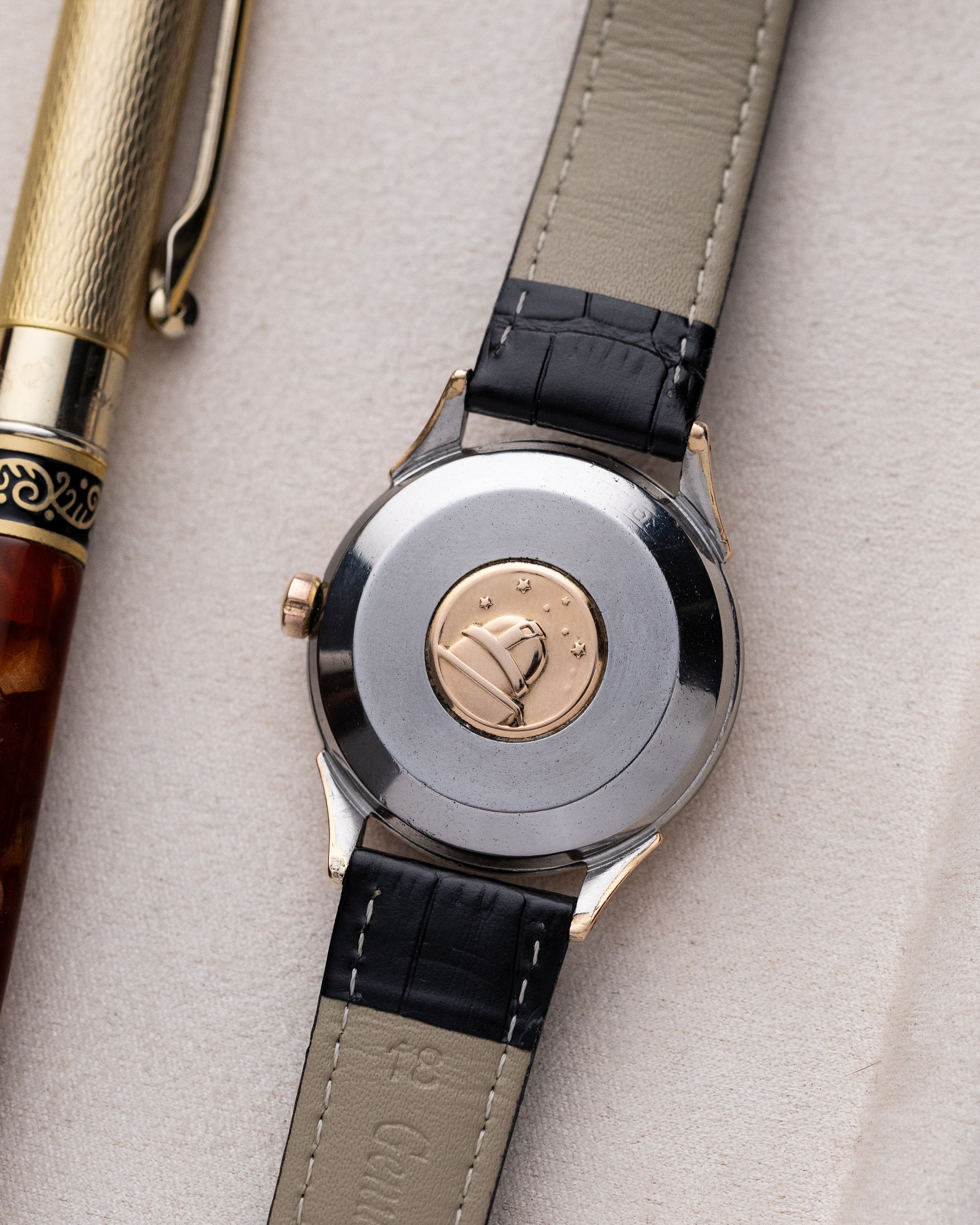 Omega Constellation, Vintage Swiss Watch, Ref. 2852 - 4 SC, Black Crosshair Dial from 1958 - DuMarko