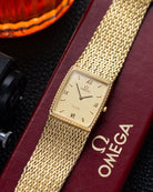 Omega De Ville, Quartz Cal. 1377, Luxury Swiss Unisex Watch from 1975 - DuMarko