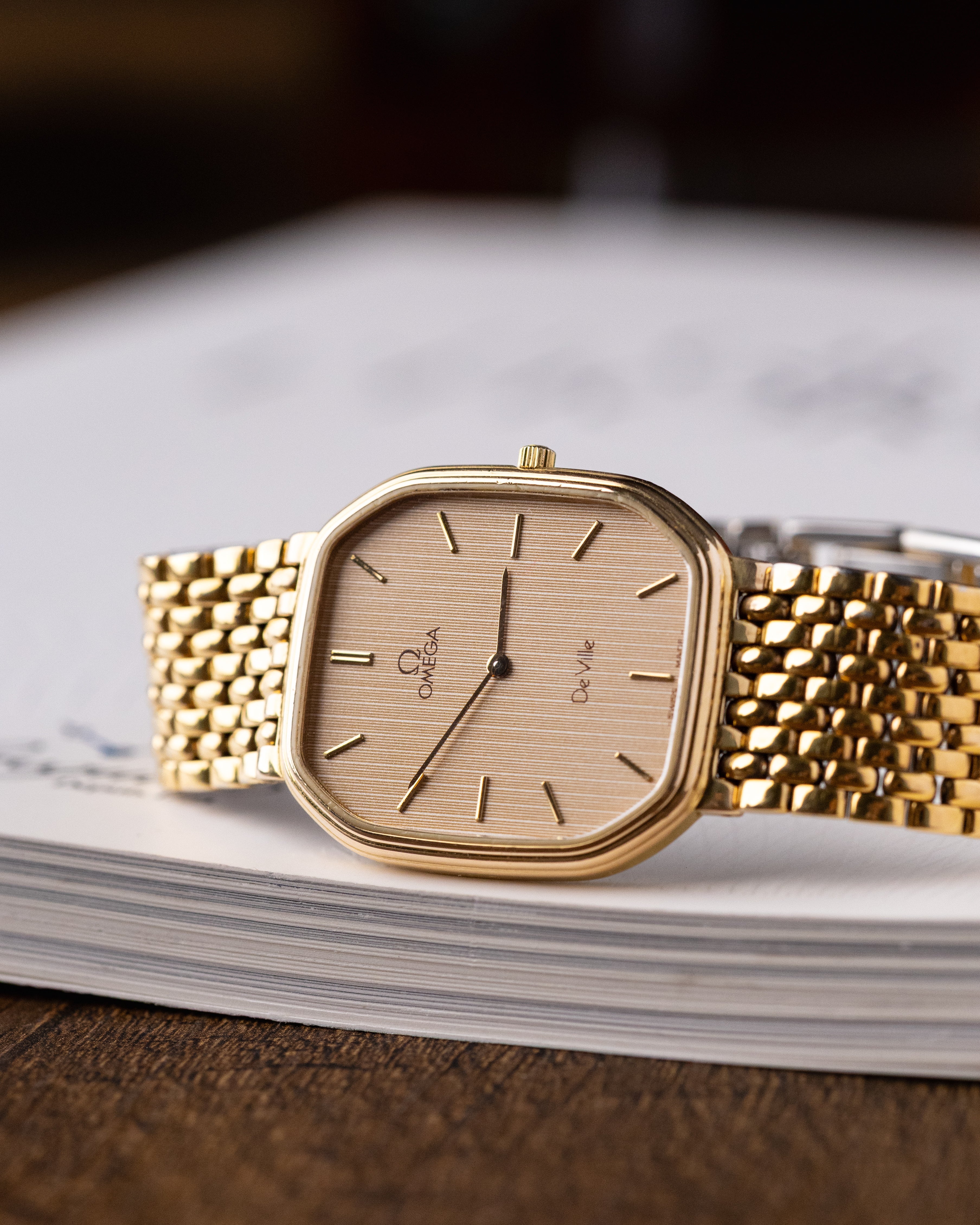 Omega De Ville Tank, Elegant dress watch, Stripped Dial, Cal. 1377 from 1982 - DuMarko