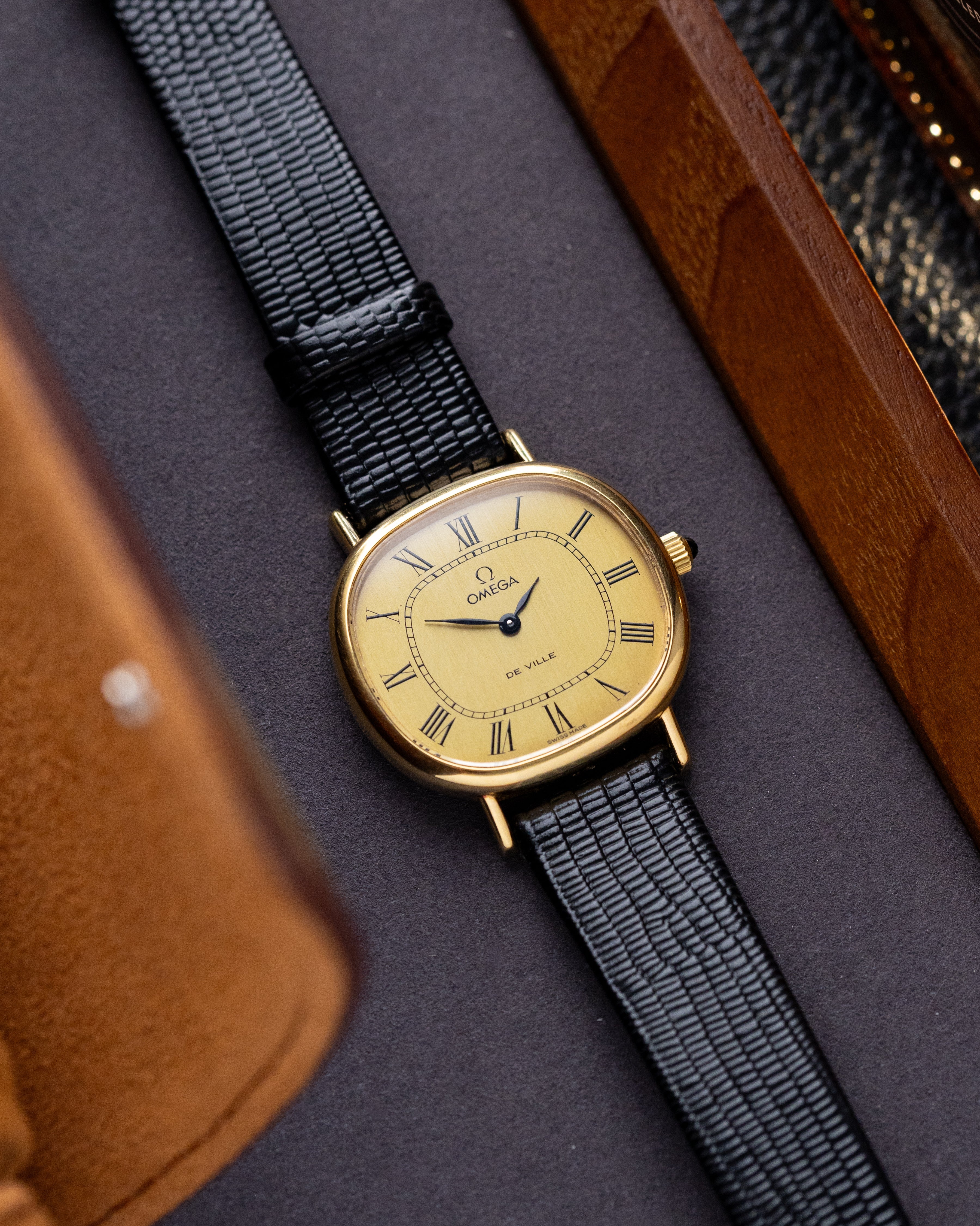 Omega De Ville, Vintage Swiss Dress Luxury Watch, Cushion/Pillow case, Ref 111.0133 from 1977 - DuMarko