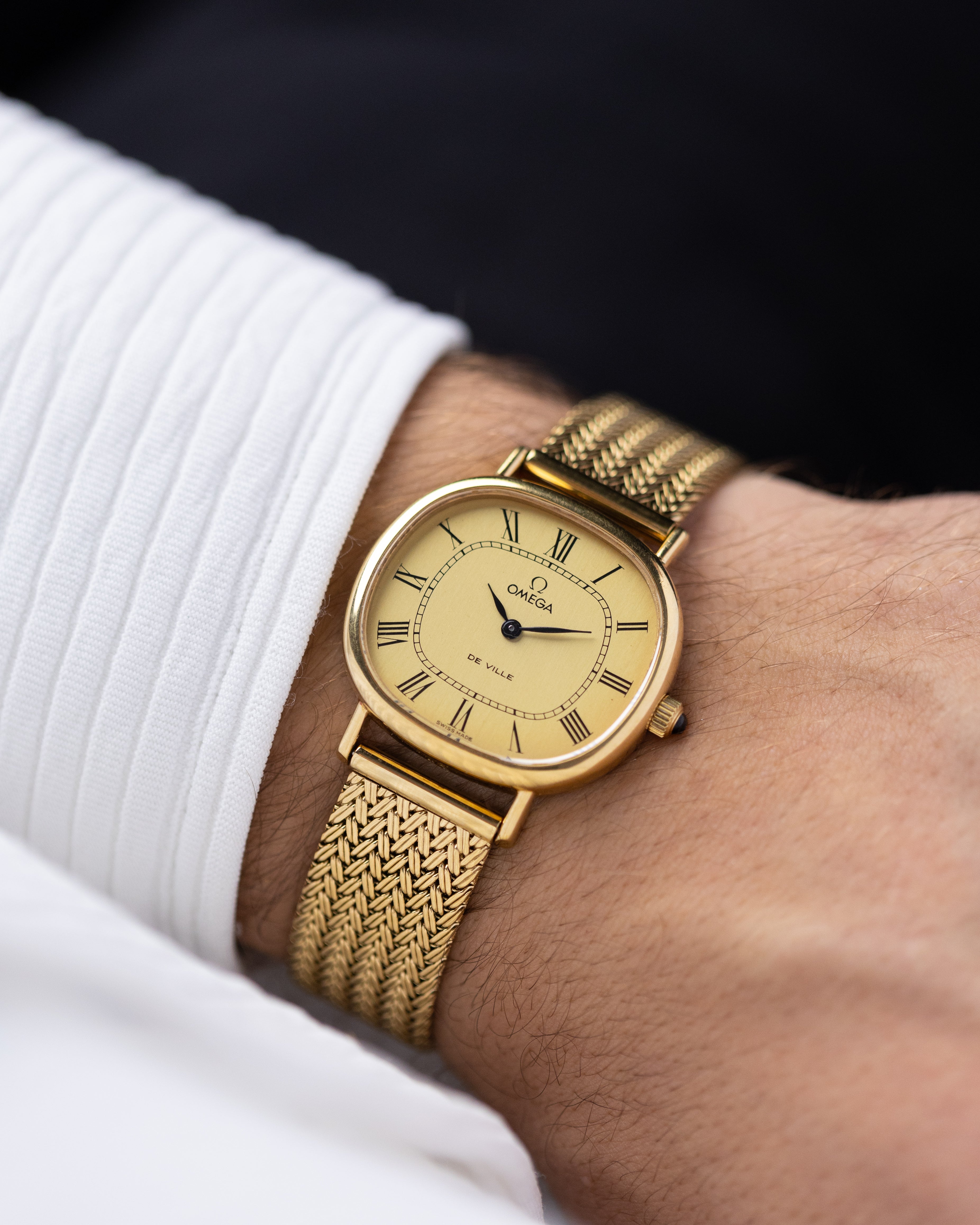 Omega De Ville, Vintage Swiss Dress Watch, Cushion/Pillow case, Ref 111.0133 from 1977 - DuMarko