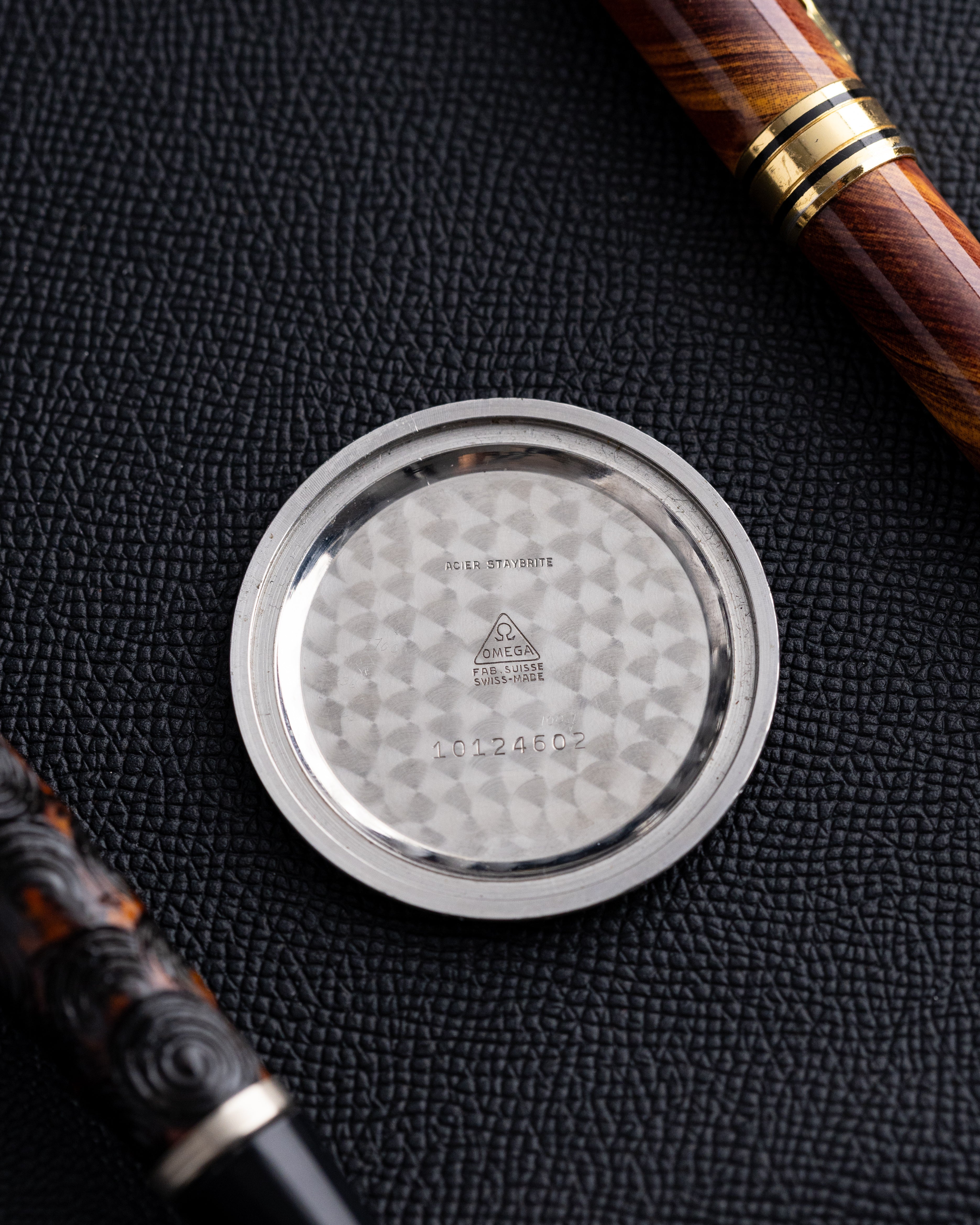 Omega "Étanche" Vintage Swiss Waterproof Pocket Watch, Cal. 38.5L.T1, Two - Tone Dial from 1939 - DuMarko