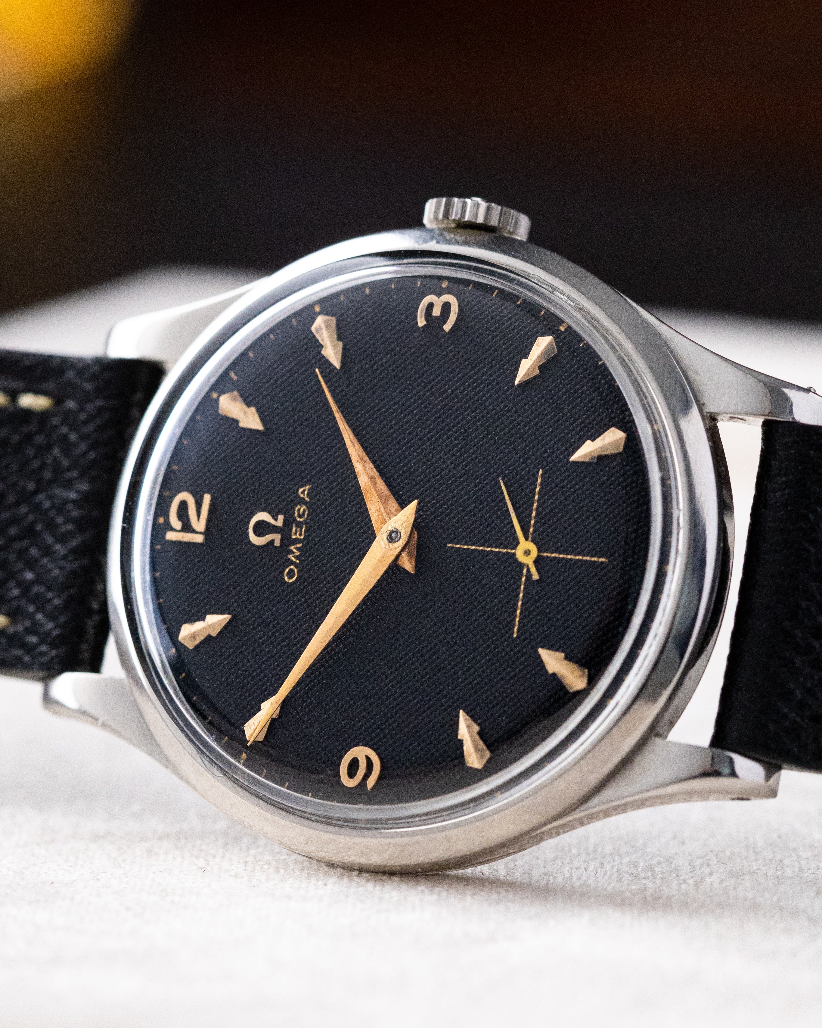 Omega Jumbo, Black Gilded Honeycomb Crosshair Dial, Vintage Swiss Watch from 1954 - DuMarko
