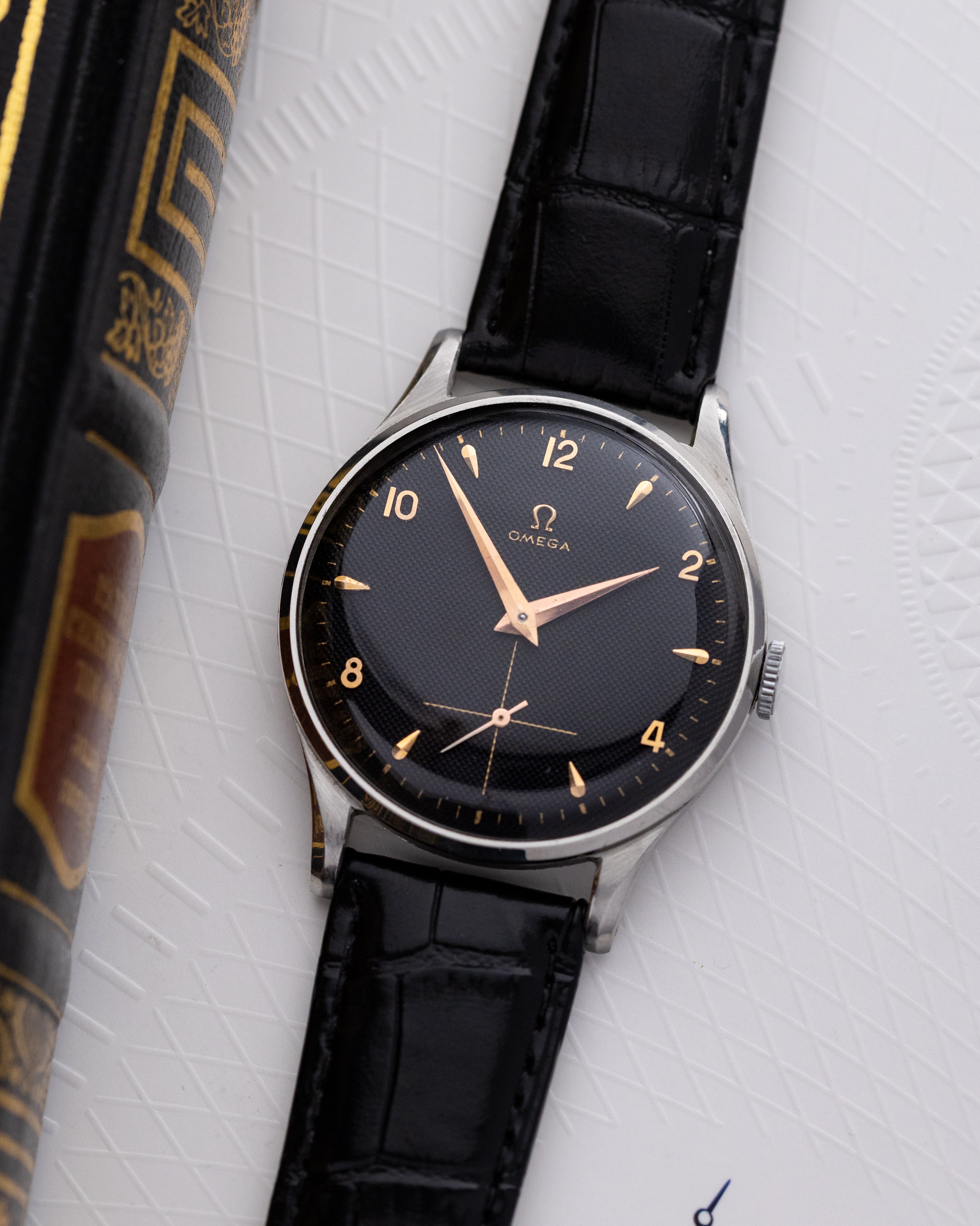 Omega Rare Vintage Swiss watch, Ref. 2181 - 5, Honeycomb Dial, Jumbo case from 1947 - DuMarko