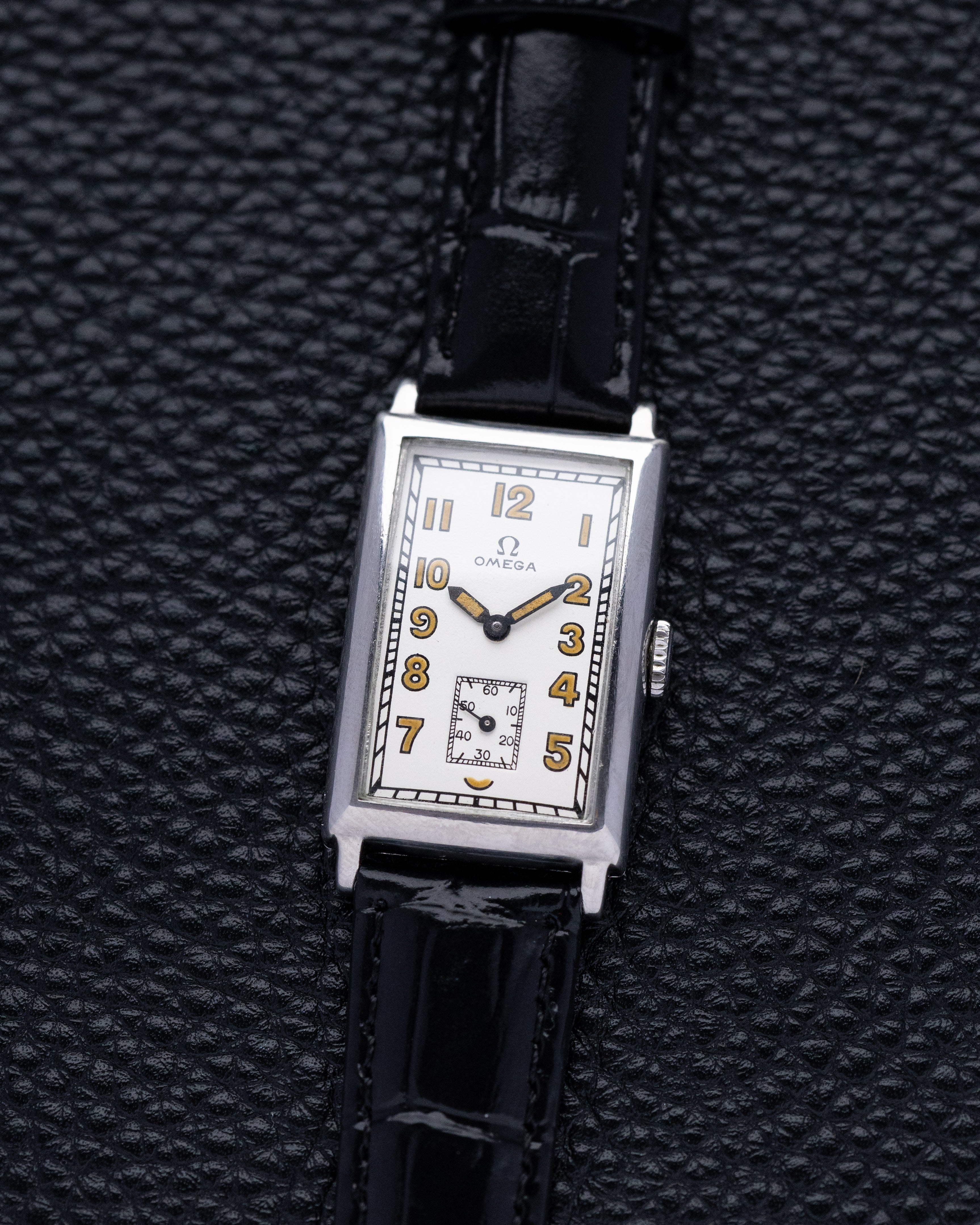 Omega Rectangular Tank, Vintage Art Deco Watch from 1930s, Cal. T17, Swiss Watch - DuMarko