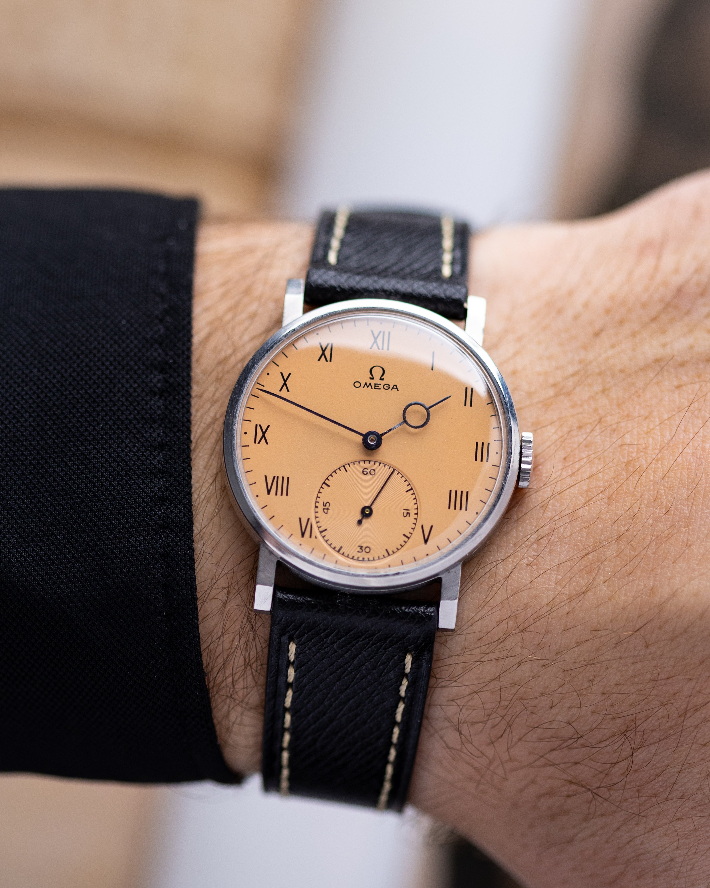 Omega Vintage Art Deco dress watch, Pontife hands, Cal. 30T2, Swiss Made, Salmon Dial from 1939 - DuMarko