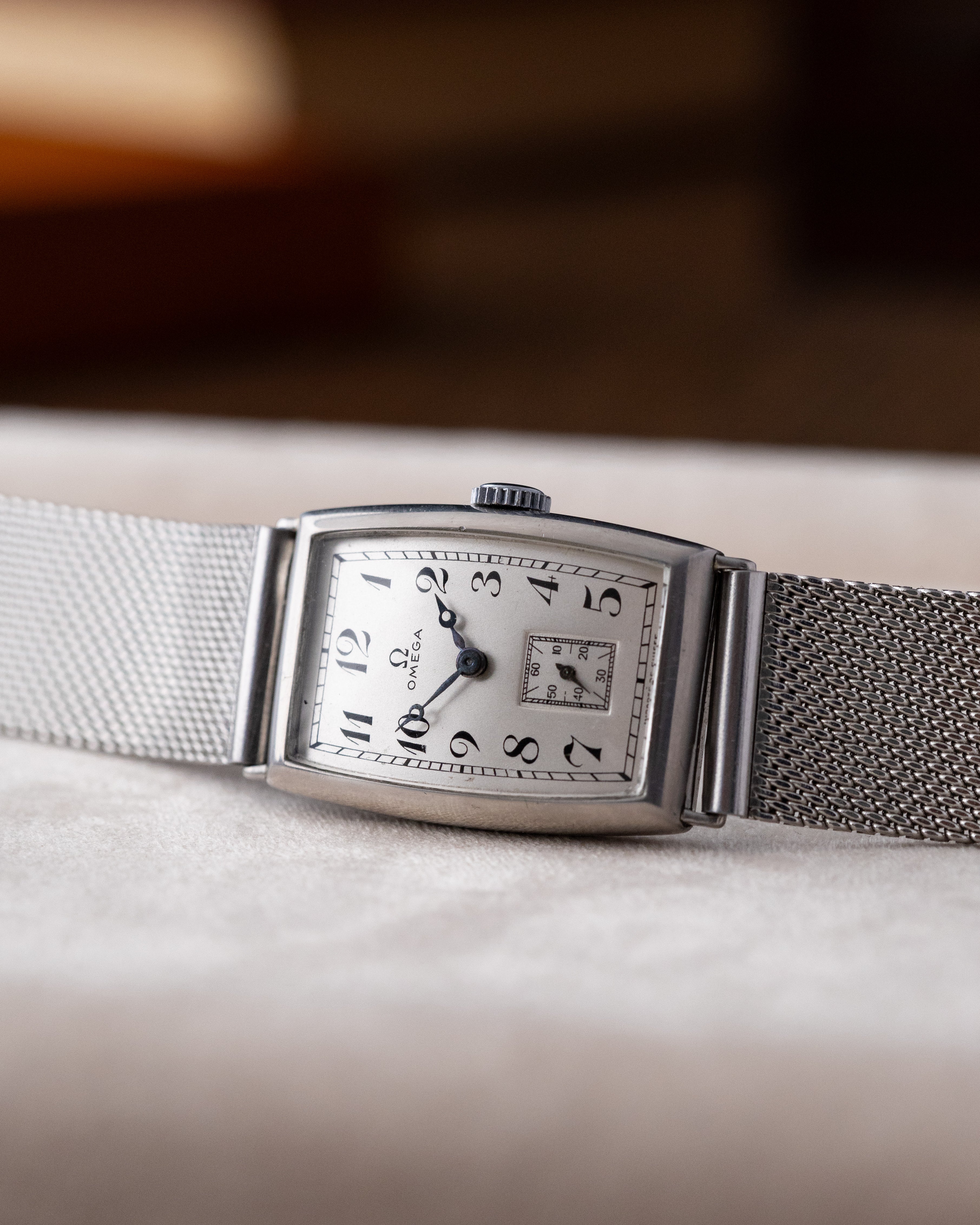 Omega Vintage Art Deco Tank, Tonneau (barrel - shaped) case, Cal. 20F from 1930 - DuMarko