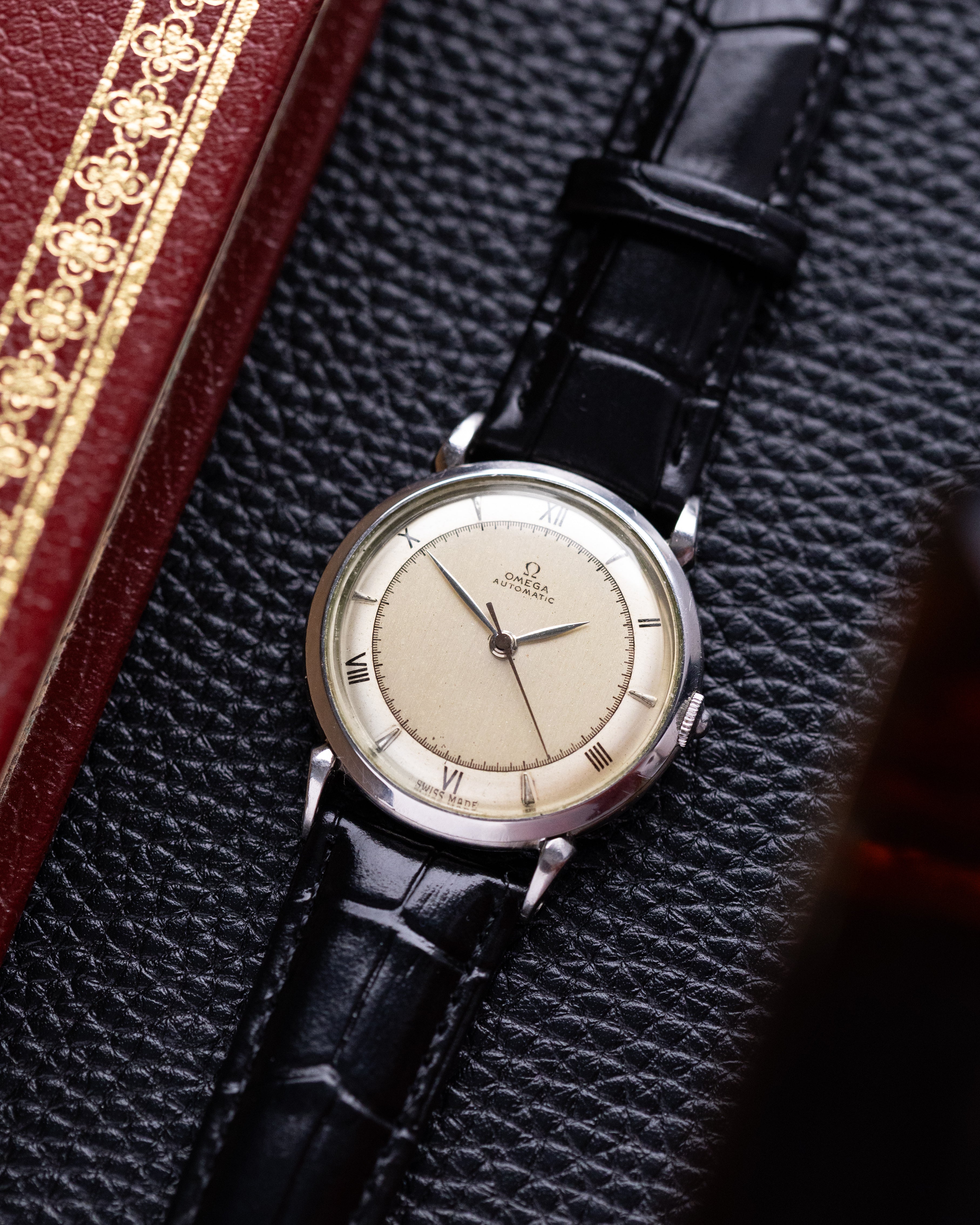 Omega Vintage Swiss Watch, Automatic Bumper 28.10 RA, Ref. 2445 - 1, Two - tone dial from 1944 - DuMarko