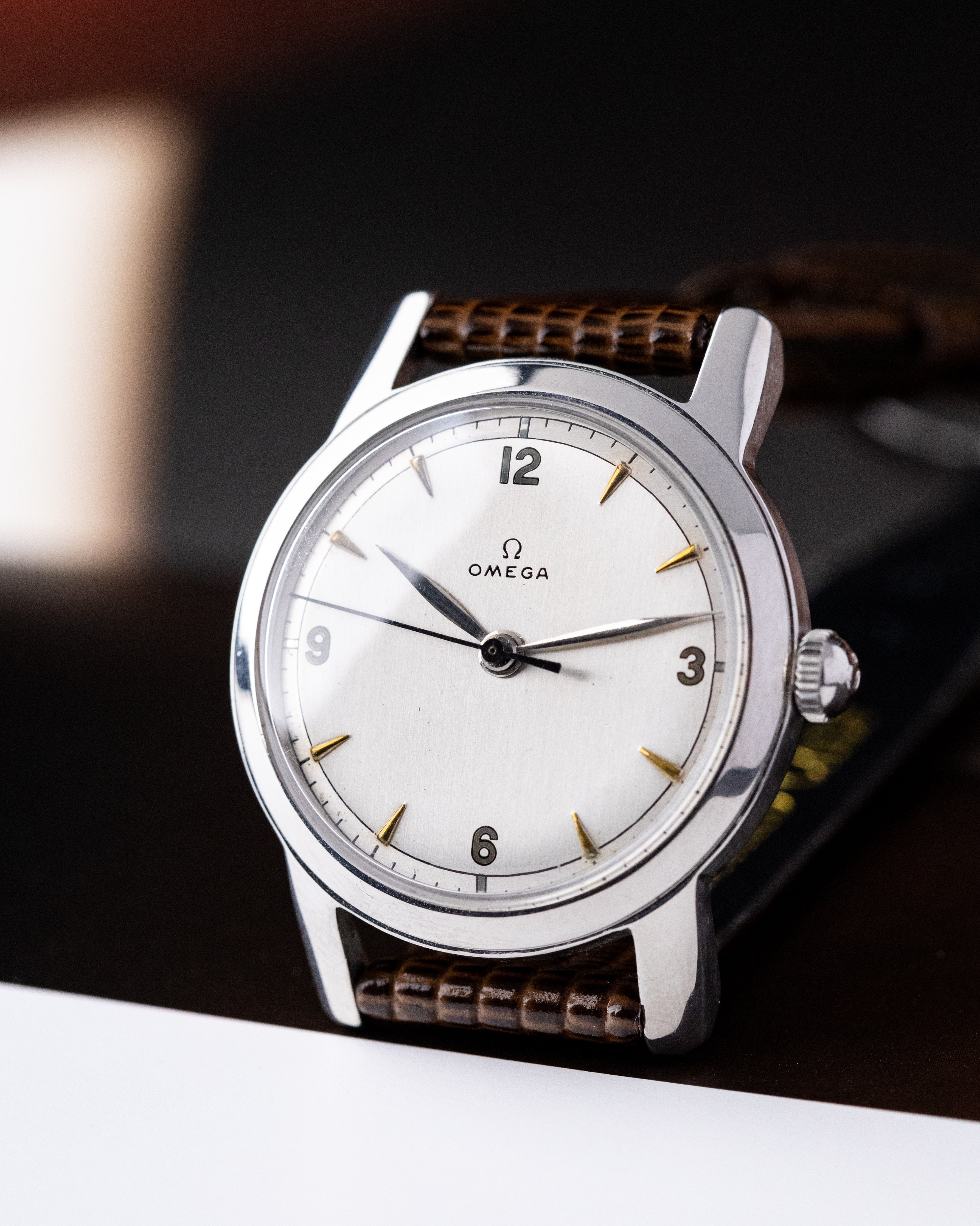 Omega Vintage Swiss Watch, Two - tone metallic dial, Ref. 2474 - 2, Cal. 28SC from 1947 - DuMarko