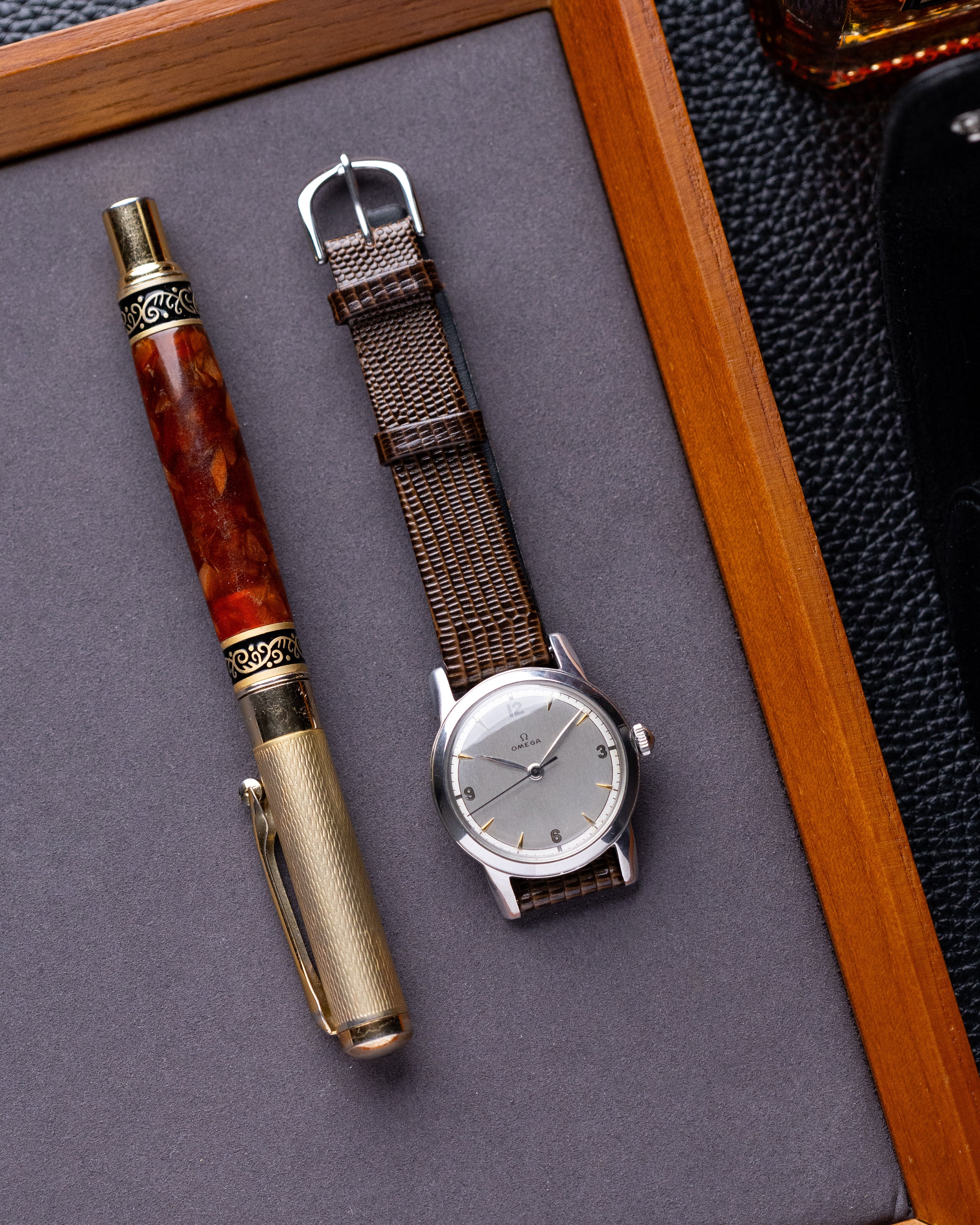 Omega Vintage Swiss Watch, Two - tone metallic dial, Ref. 2474 - 2, Cal. 28SC from 1947 - DuMarko