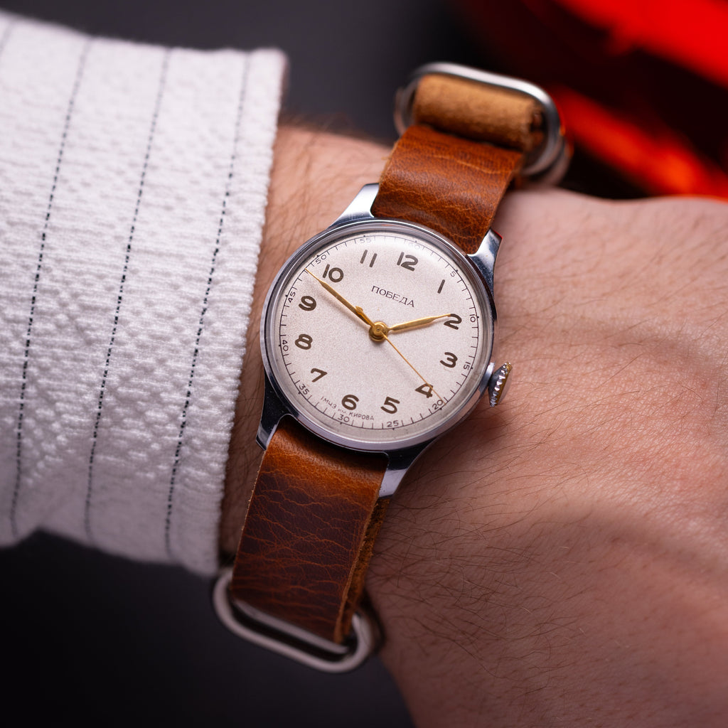 "Pobeda" 2608 Men's Vintage watch from 1950's - VintageDuMarko