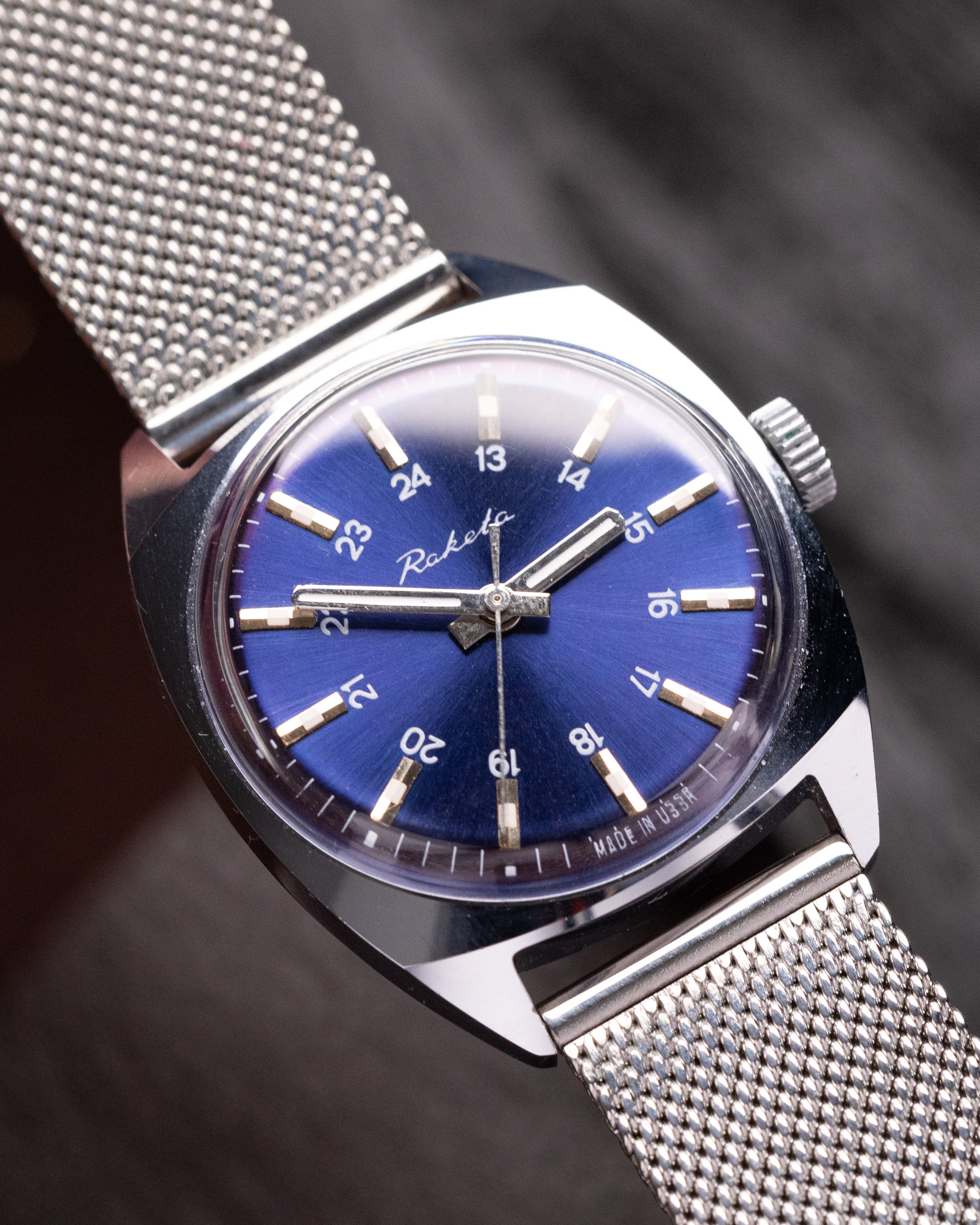 Raketa Cal.2609 Rare Blue Dial Mechanical Soviet watch from 1970's - VintageDuMarko