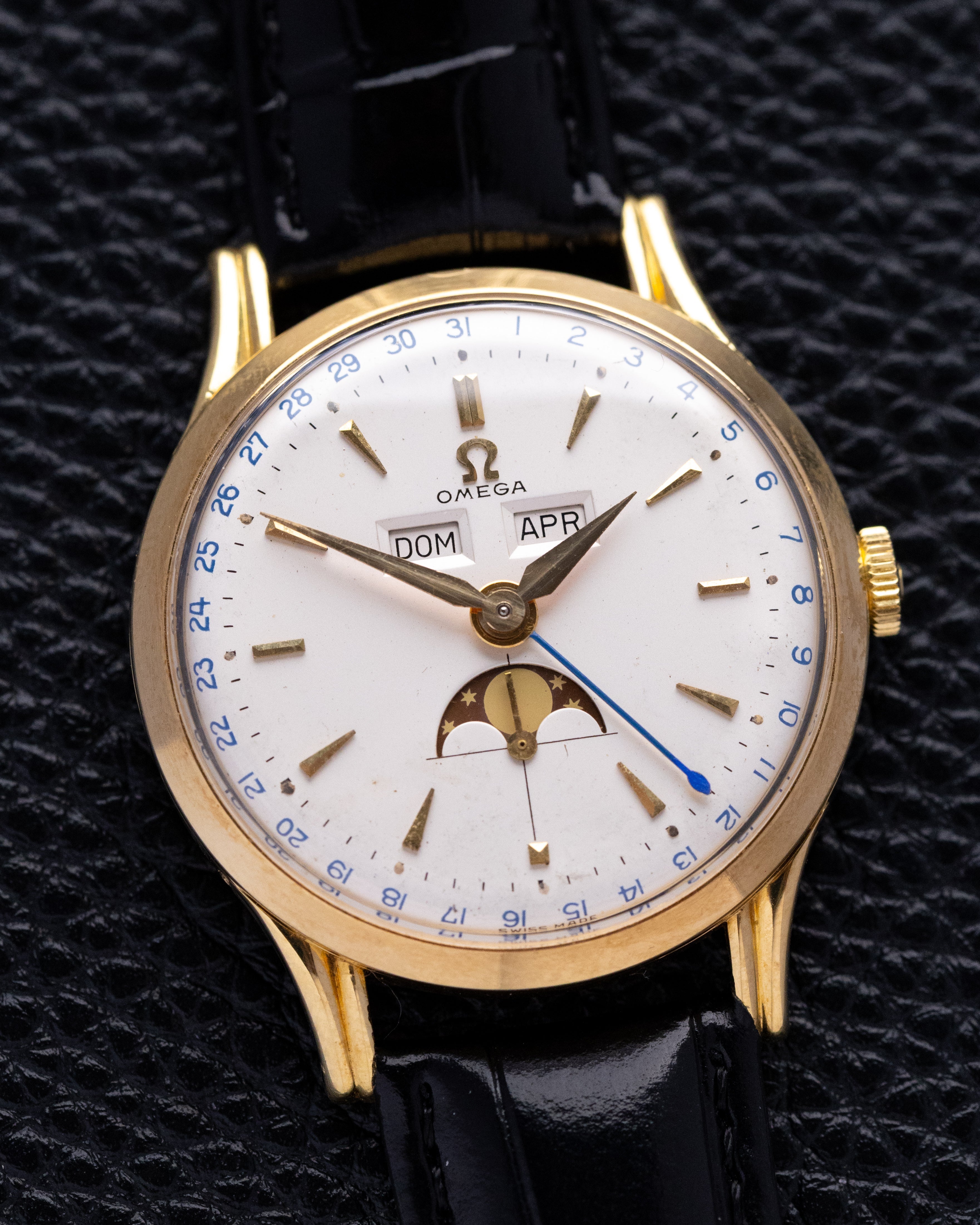 Rare Vintage Omega Cosmic, Swiss Watch, Ref. 2471/2, 18K Solid Gold Case, Triple Calendar Moonphase from 1952 - DuMarko