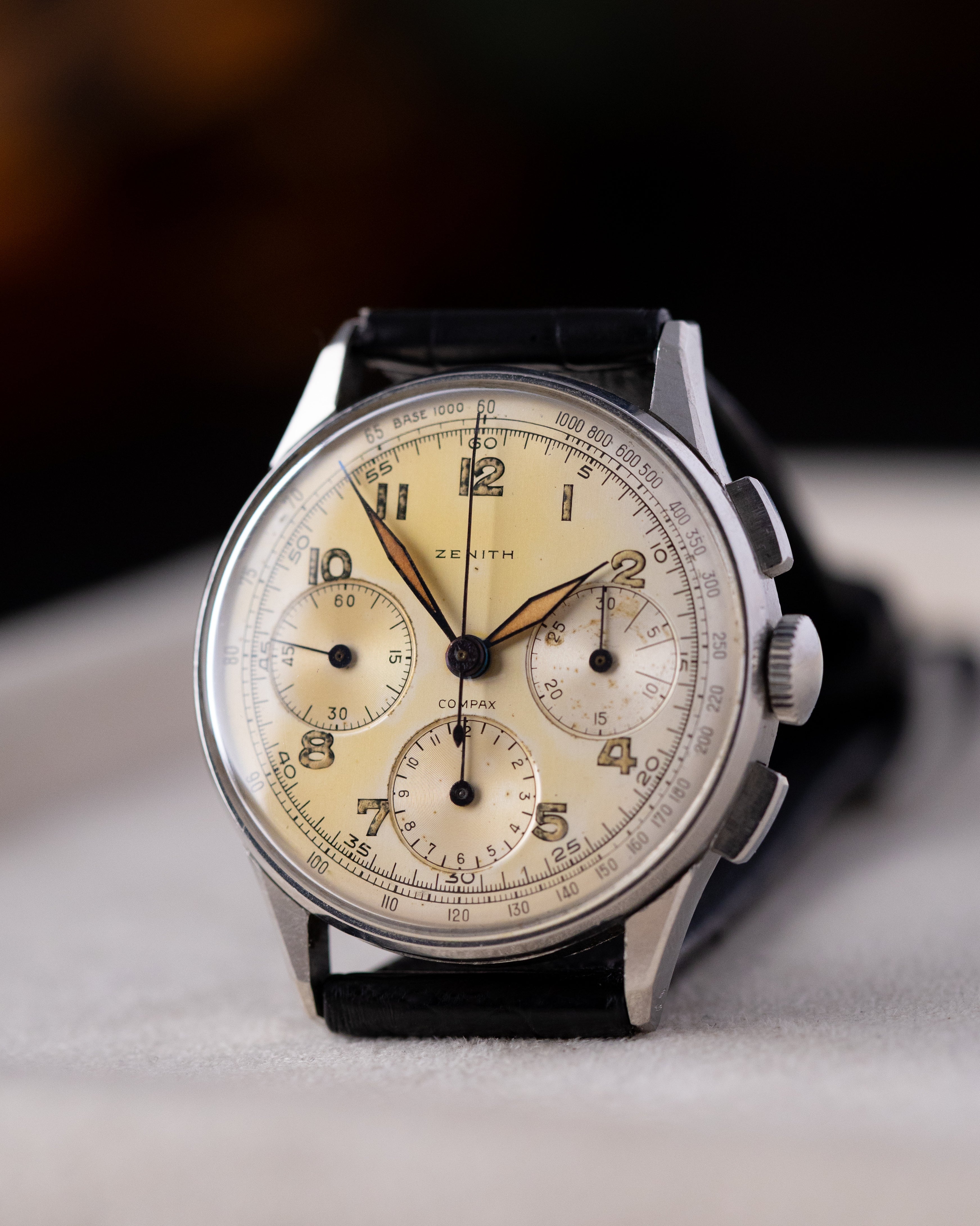 Rare Vintage Zenith/Universal Genève Compax Chronograph, Ref. 22510, Cal. 156, Tri - Register, Cream Patina Dial from 1940s - DuMarko