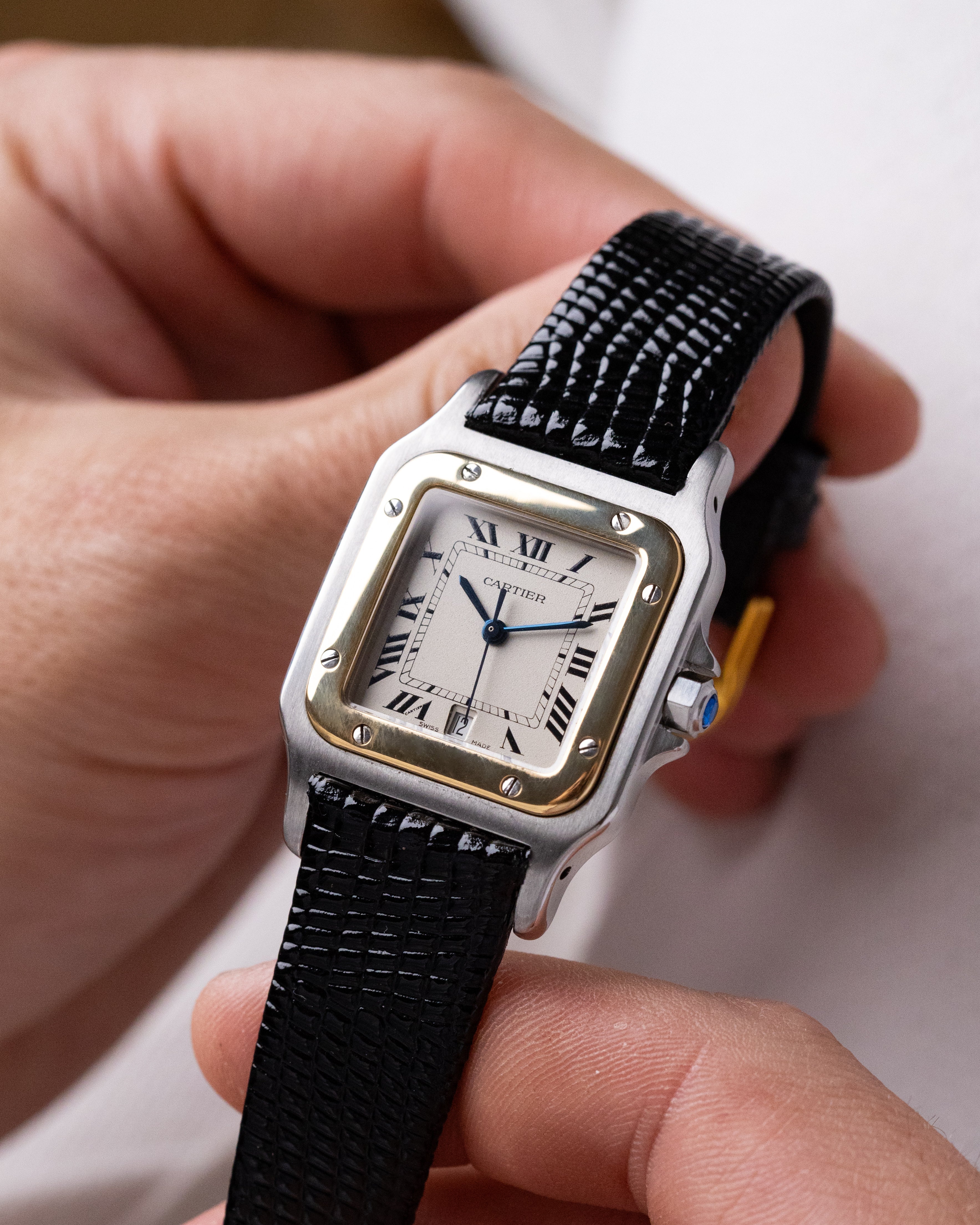 Vintage Cartier Santos Quartz, Ref. 187901, Roman numerals, Date window - DuMarko