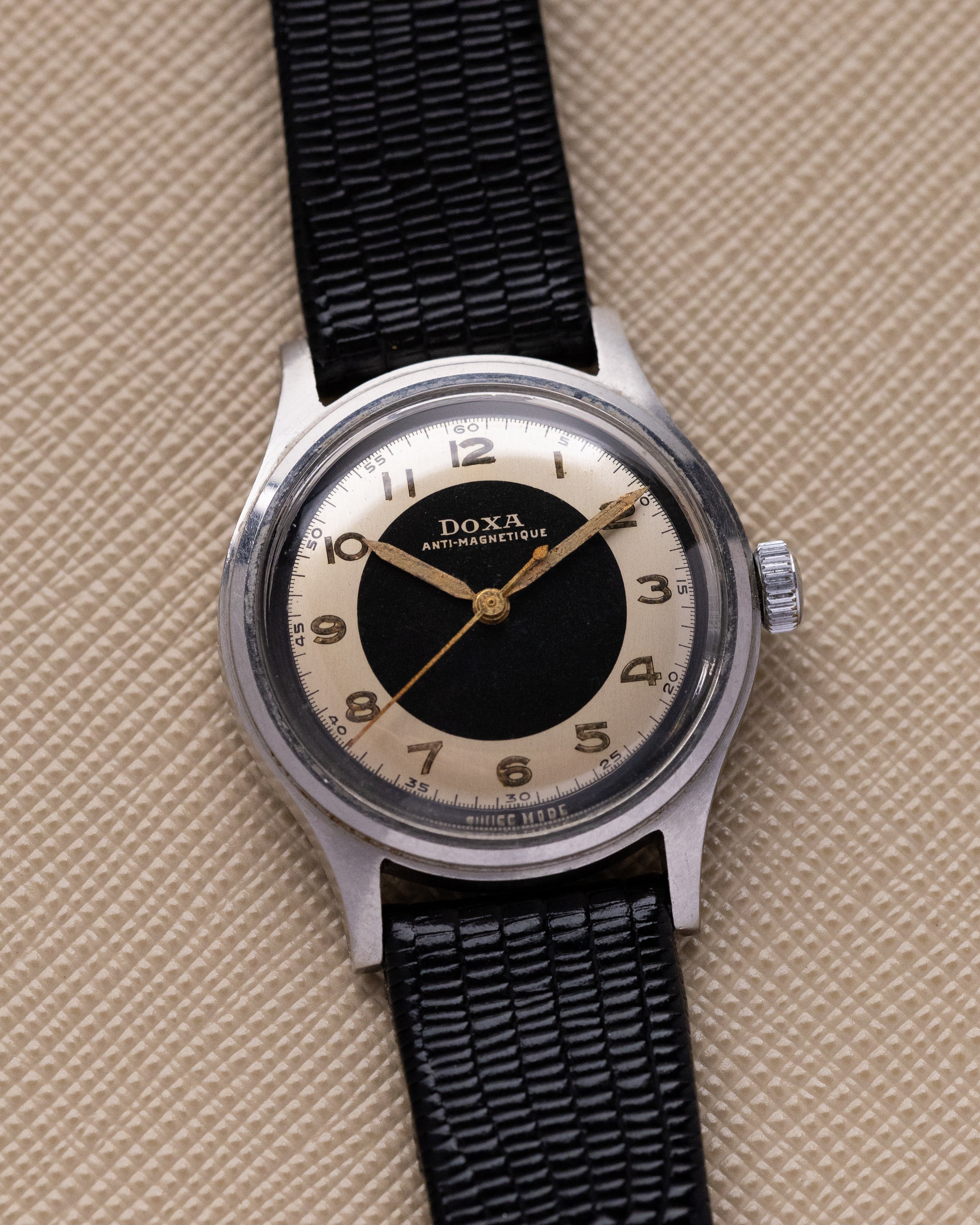 Vintage Doxa Anti - Magnetique Mechanical Watch with Two - Tone Dial from 1950's - DuMarko
