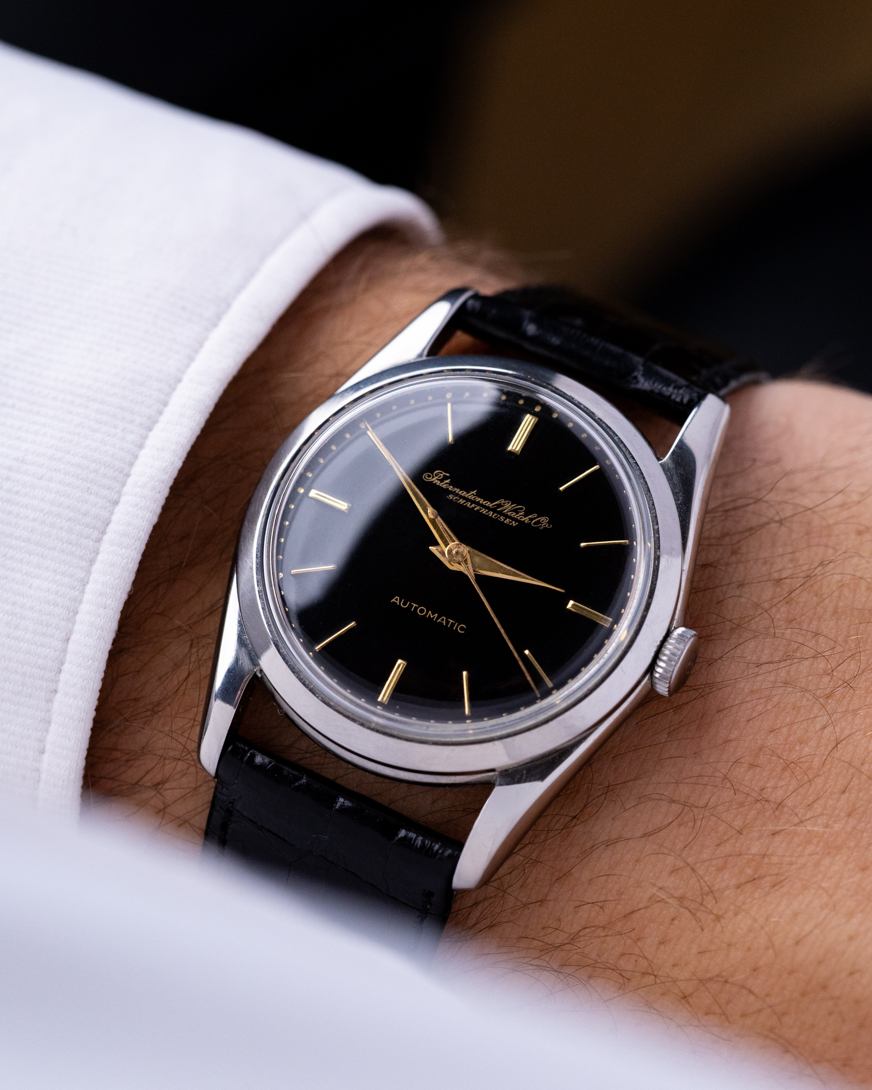 Vintage IWC Schaffhausen Automatic Swiss Watch, Black Dial, Cal. 852 from 1950s - DuMarko