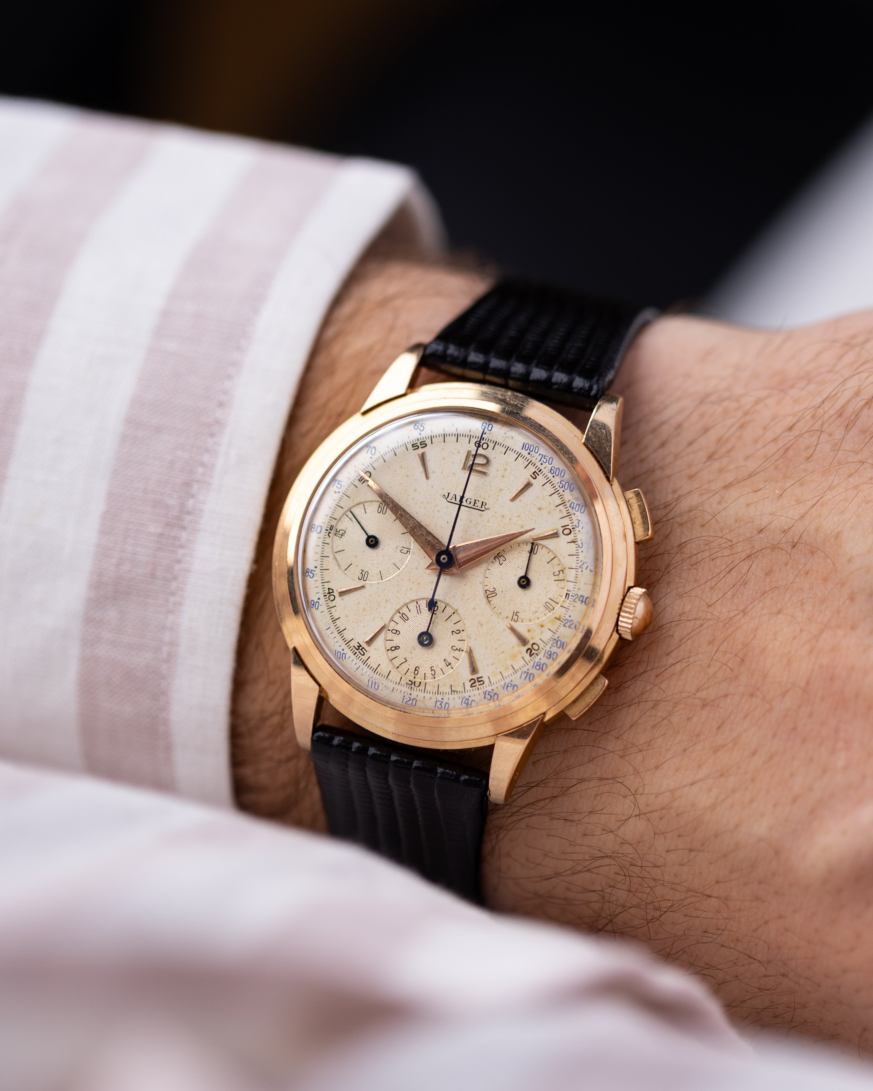 Vintage Jaeger - LeCoultre Chronograph, 18K Solid Gold Case Cal. UG 285 from 1940's - DuMarko