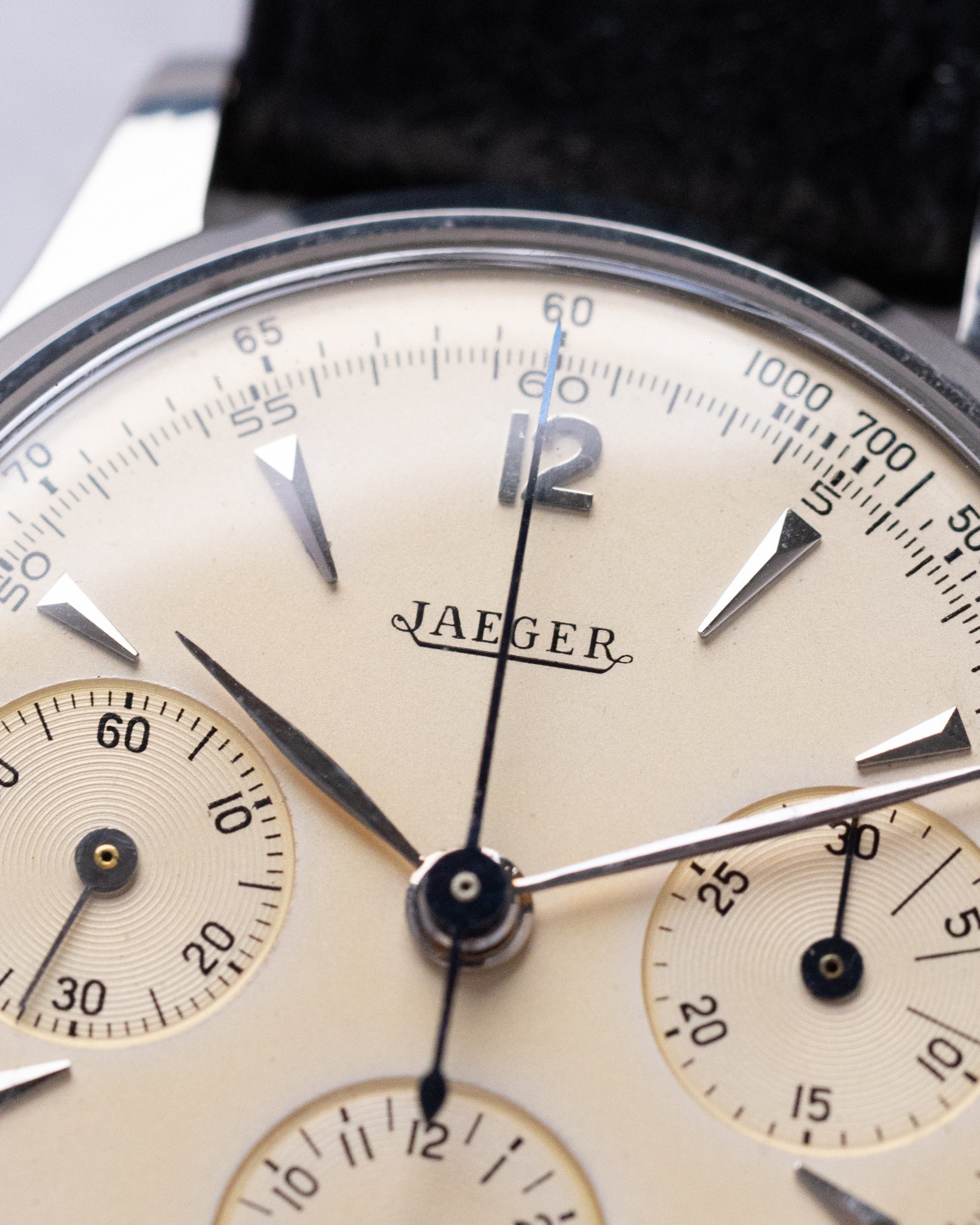 Vintage Jaeger - LeCoultre Chronograph, Steel Case, Ref. 22493, Cal. UG 285 from 1940's - DuMarko