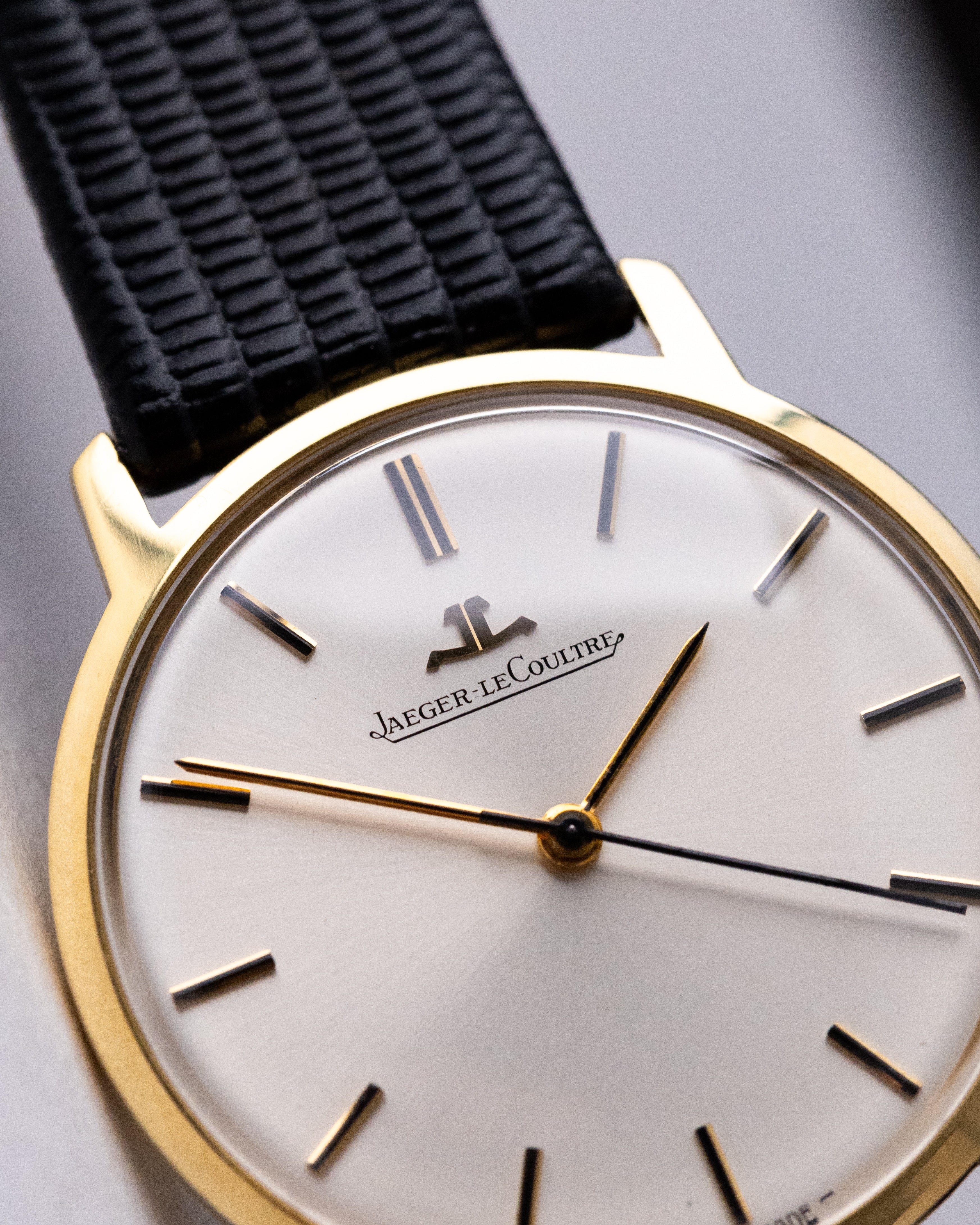 Vintage Jaeger - LeCoultre Dress Watch, Ref. 20007, 18K Gold Case, Cal. K885 from 1960s - DuMarko