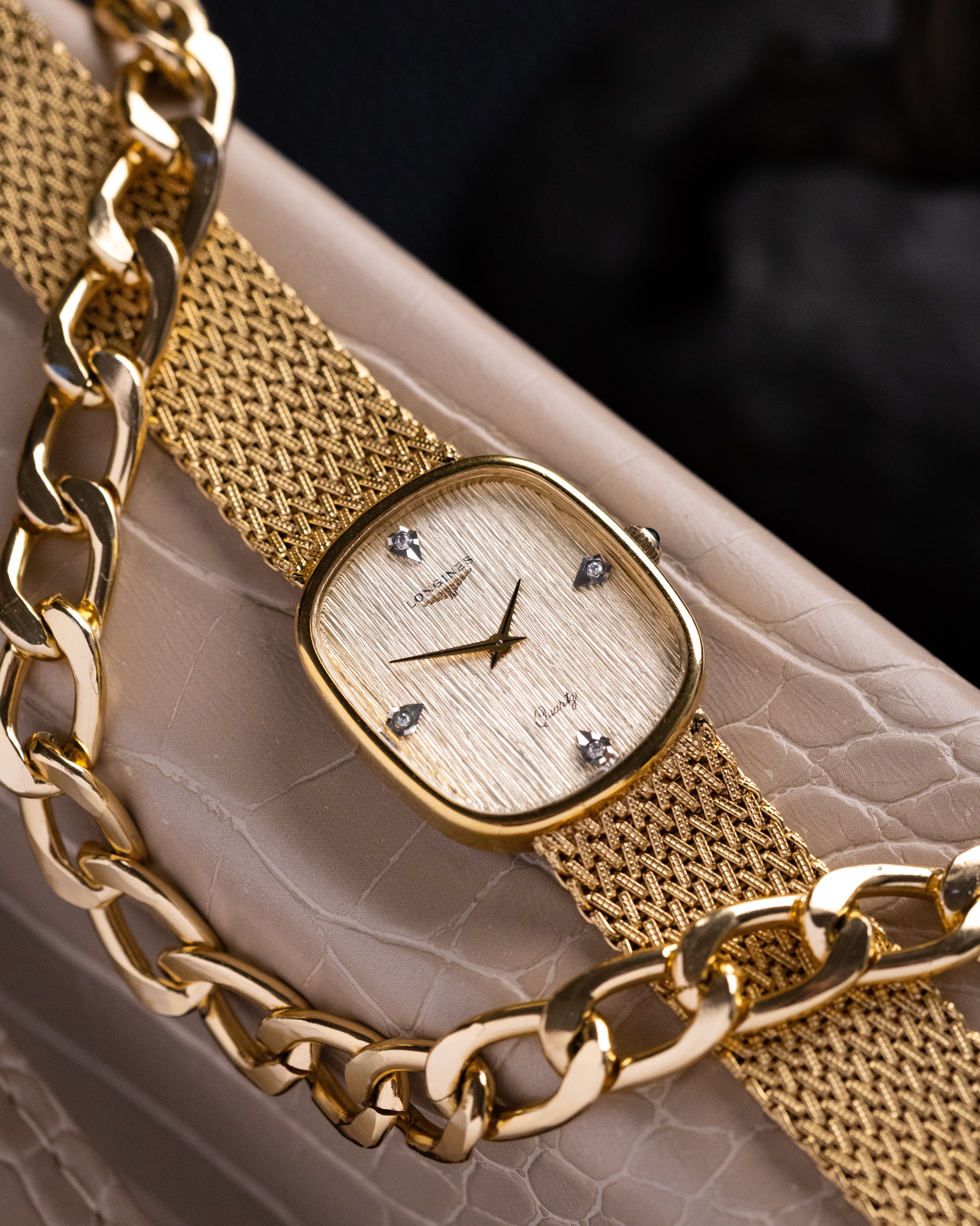 Vintage Longines Art Deco Ellipse Case, Champagne Brushed Dial, Swiss Quartz Watch from 1980 - DuMarko