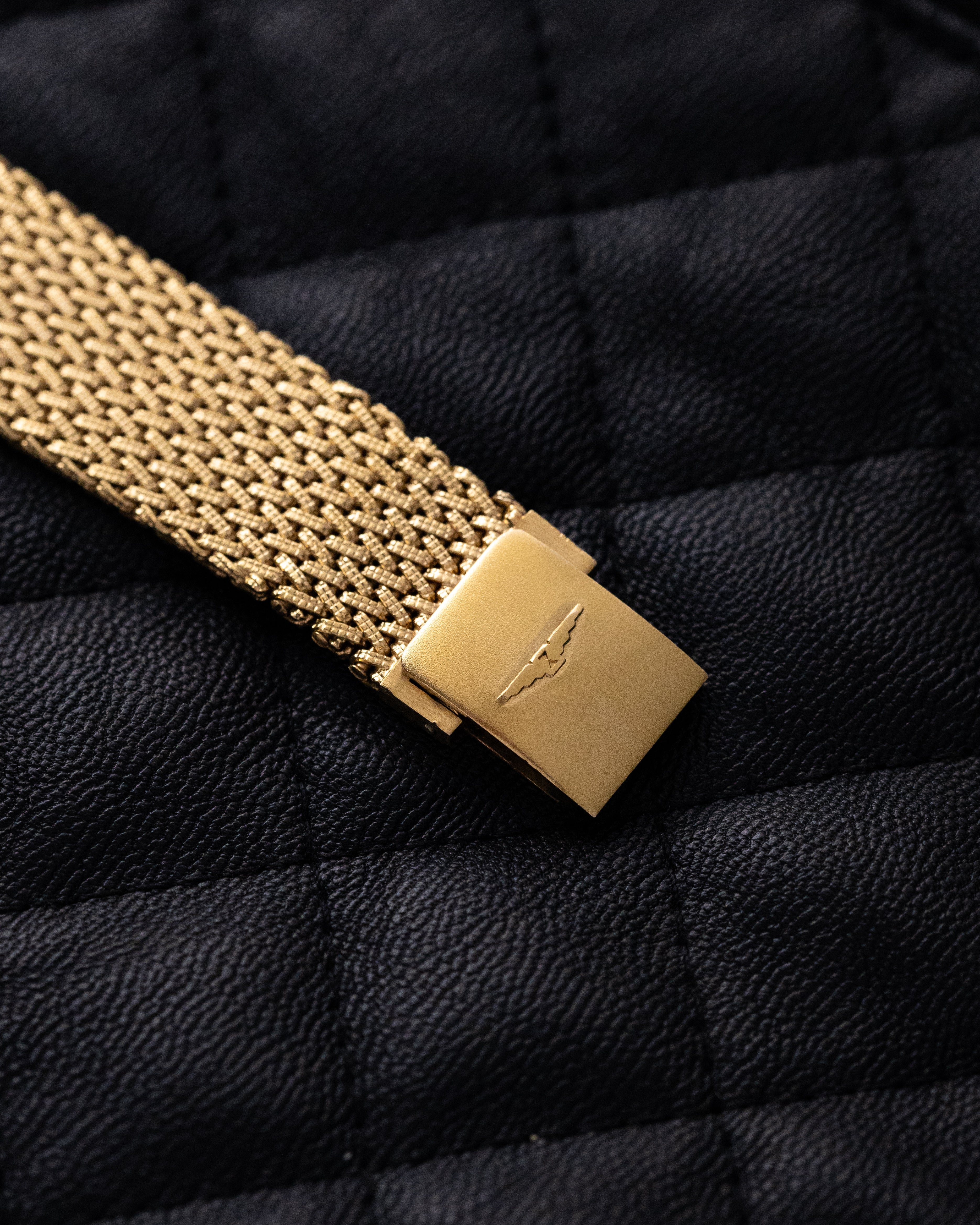 Vintage Longines Art Deco Ellipse Case, Champagne Brushed Dial, Swiss Quartz Watch from 1980 - DuMarko