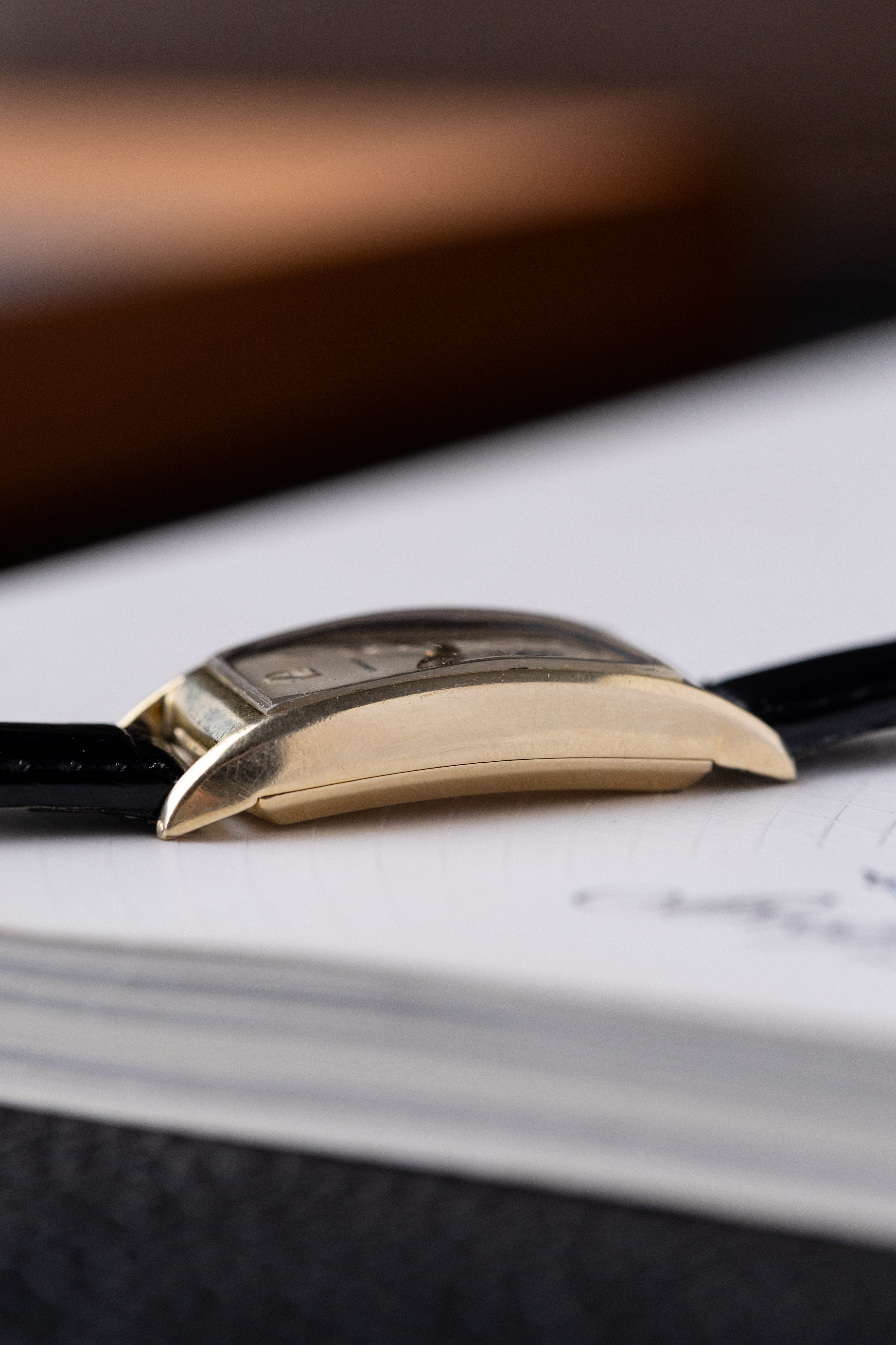 Vintage Longines Art Deco Tank, Breguet numerals, Cal. 9L, Gold - filled tonneau case from 1940's - DuMarko